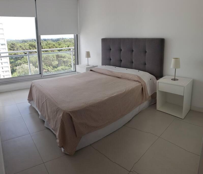 Bellagio Apto de 1 dormitorio Piso 14 en Roosvelt y Salt Lake view 5