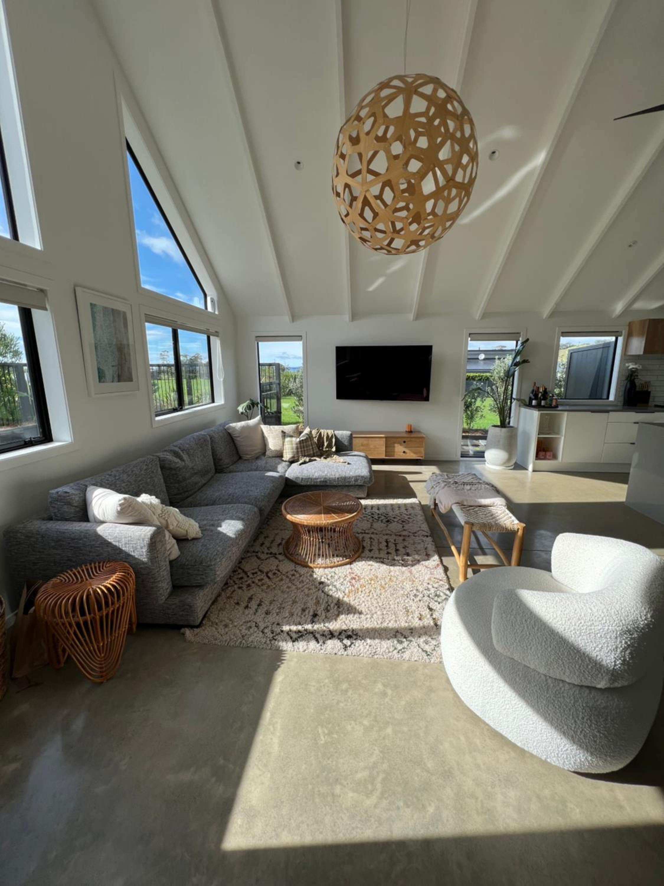 Paradise By The Beach - Sleeps 8 view 2