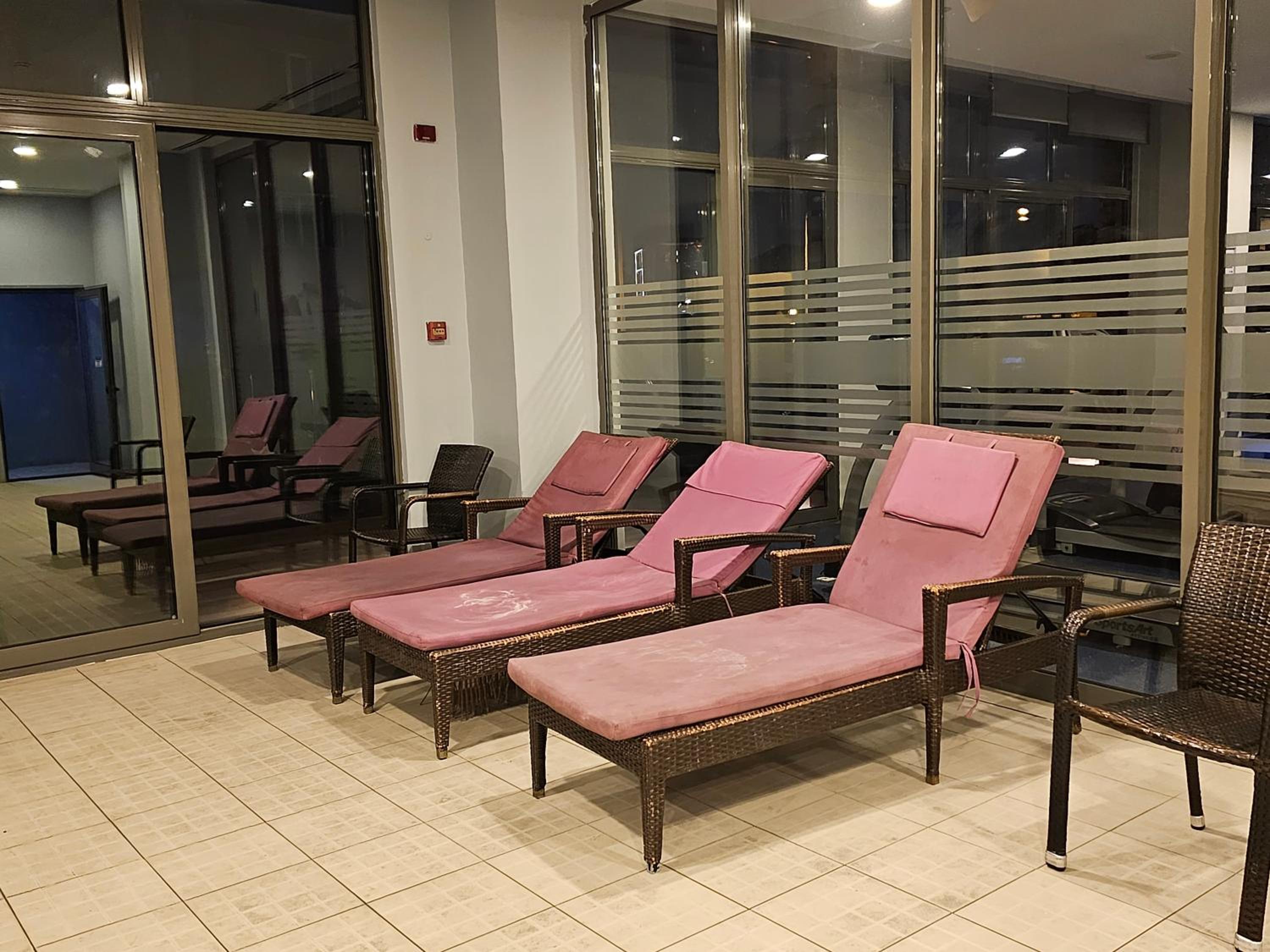 Taksim Square Residence, Two bedrooms, pool sauna gym