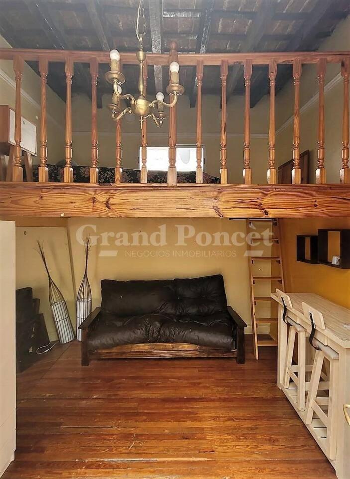 Bohemian San Telmo for large groups and families spacious and comfy apt for your Perfect Stay , ATENCIÓN PRECIO DE RESERVA EN DOLARES O PESOS DOLAR BLUE