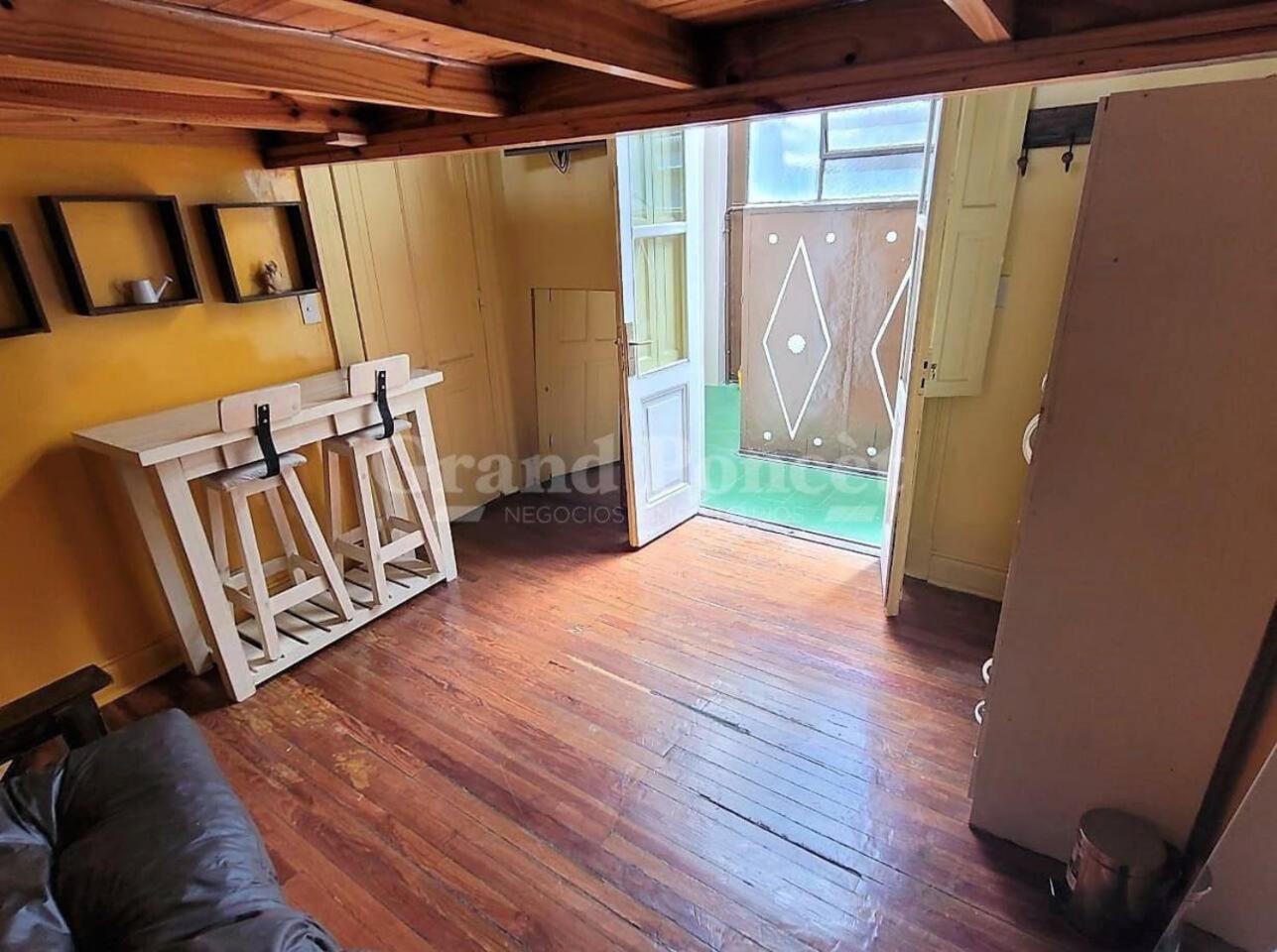 Bohemian San Telmo for large groups and families spacious and comfy apt for your Perfect Stay , ATENCIÓN PRECIO DE RESERVA EN DOLARES O PESOS DOLAR BLUE