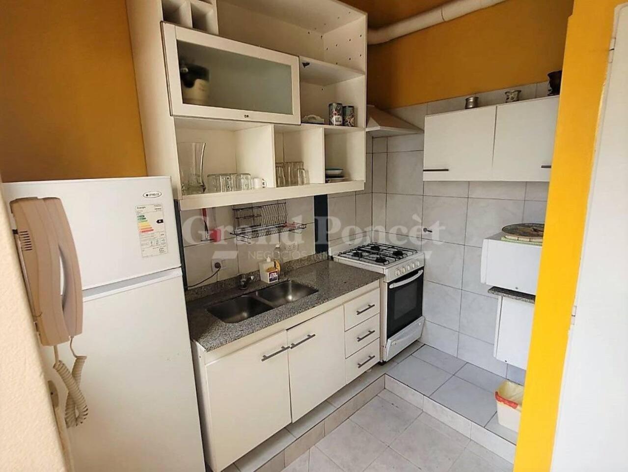 Bohemian San Telmo for large groups and families spacious and comfy apt for your Perfect Stay , ATENCIÓN PRECIO DE RESERVA EN DOLARES O PESOS DOLAR BLUE
