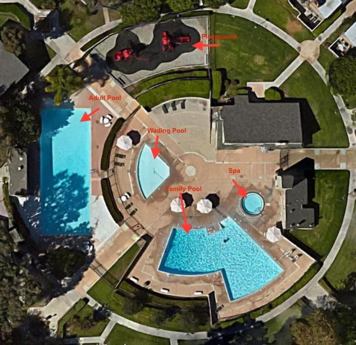 Orange County/Anaheim Vacations - MAGICAL Xcape, POOLS-SPA, WALK 2 DISNEY, CENTRAL AC-HEAT, FULLY EQUIPPED, 2 FREE PARKING SPACES, OWNER MGMT - Property Image 8