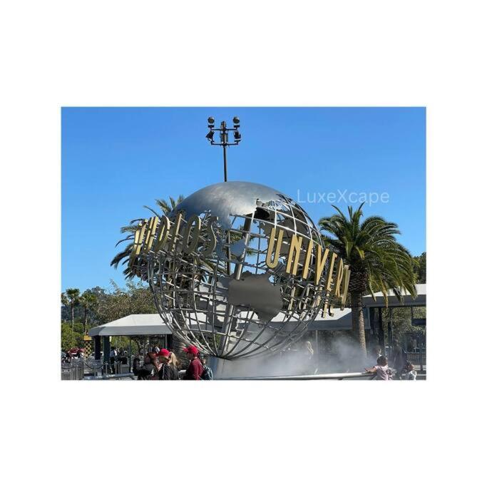 Orange County/Anaheim Vacations - MAGICAL Xcape, POOLS-SPA, WALK 2 DISNEY, CENTRAL AC-HEAT, FULLY EQUIPPED, 2 FREE PARKING SPACES, OWNER MGMT - Property Image 12