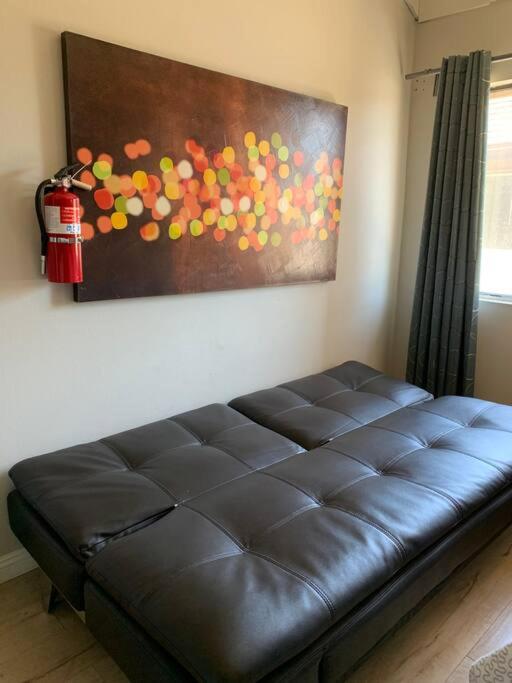 Orange County/Anaheim Vacations - MAGICAL Xcape, POOLS-SPA, WALK 2 DISNEY, CENTRAL AC-HEAT, FULLY EQUIPPED, 2 FREE PARKING SPACES, OWNER MGMT - Property Image 23