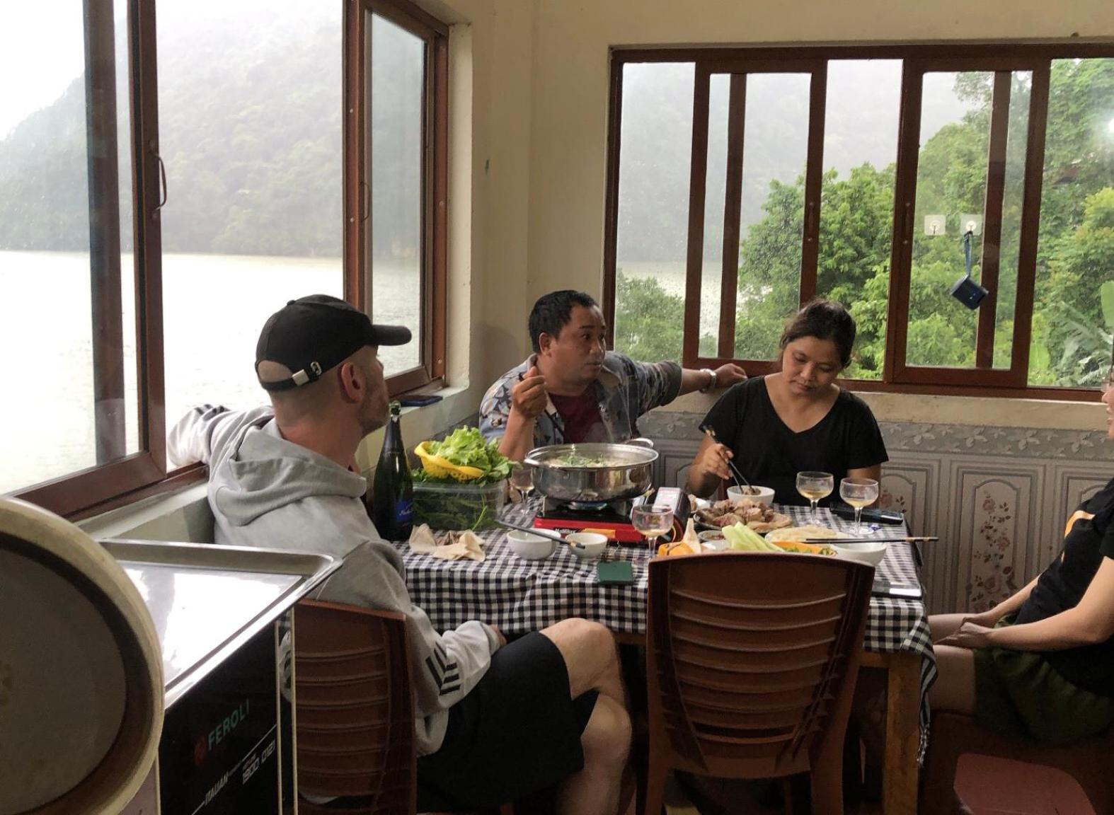 dining