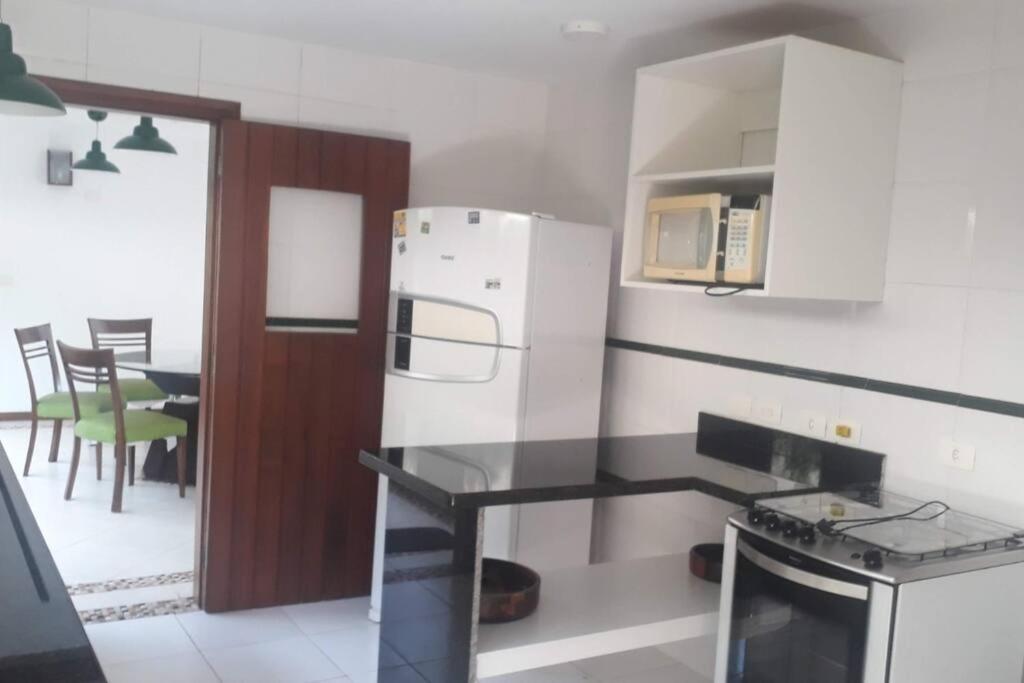 Casa Independente com 7 suítes p até 20 pessoas