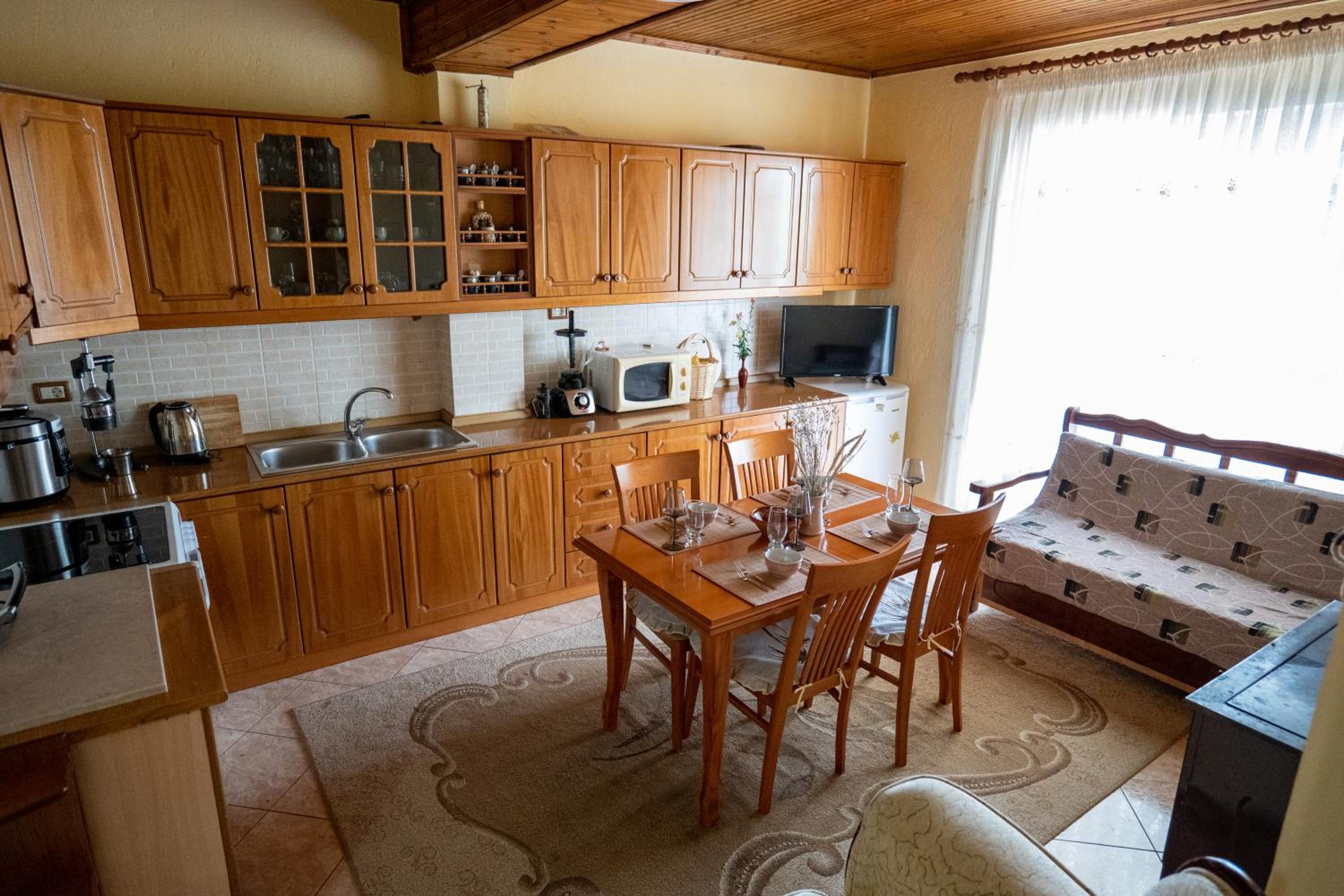 Panoramic View House