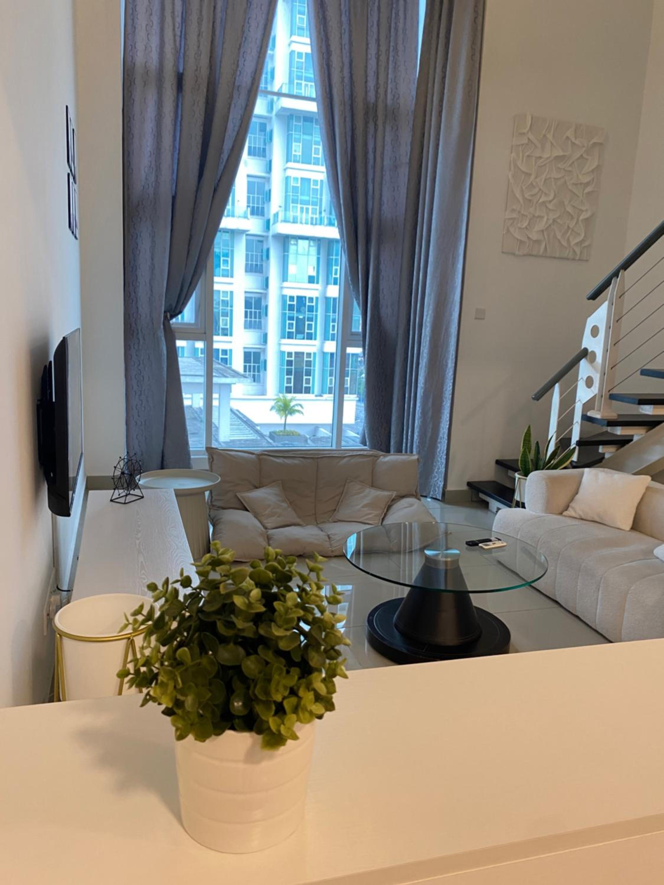 Loft Duplex Suite Kuala Lumpur Nr Midvalley 4to6pax