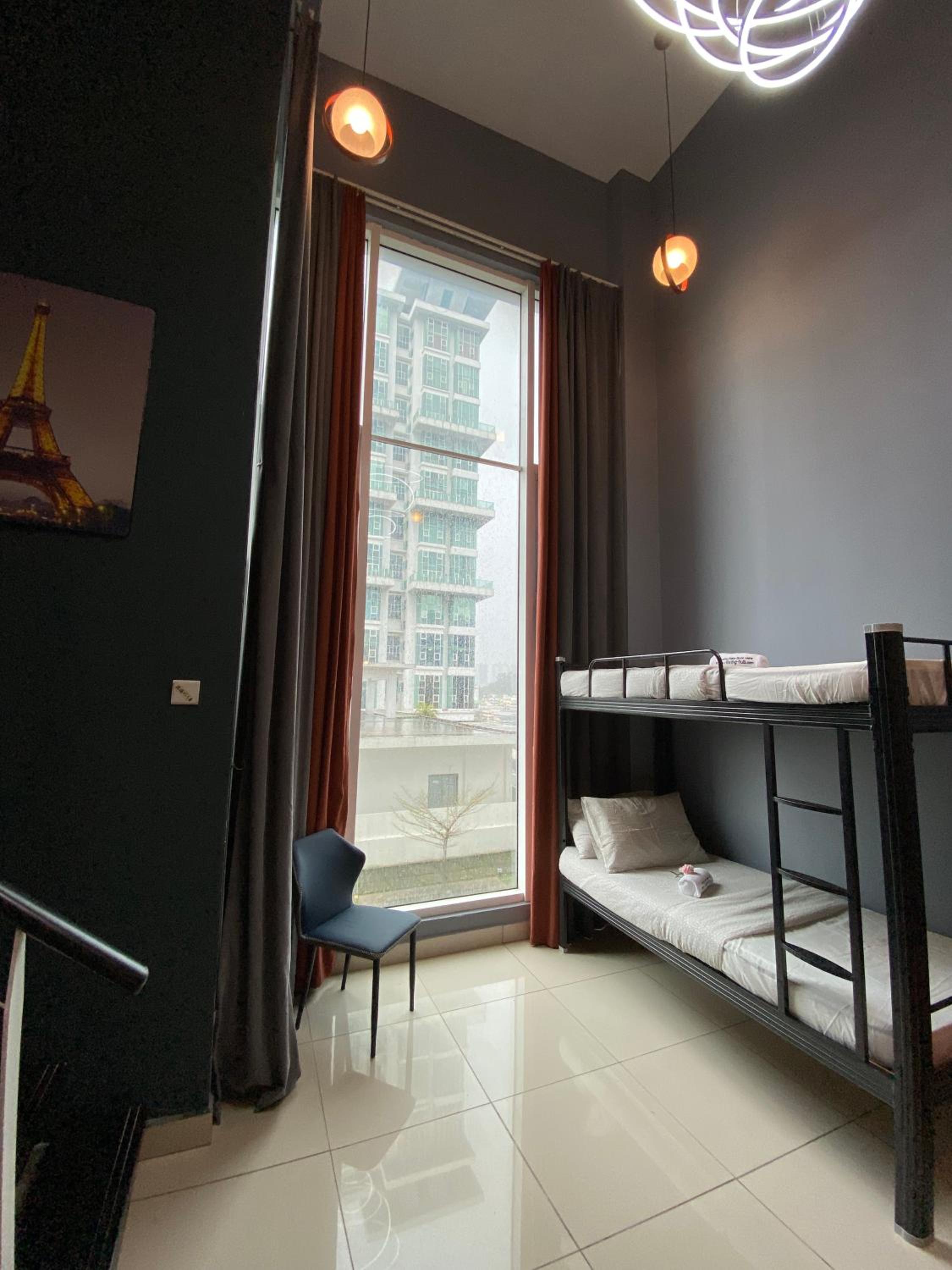 Loft Duplex Suite Kuala Lumpur Nr Midvalley 4to6pax