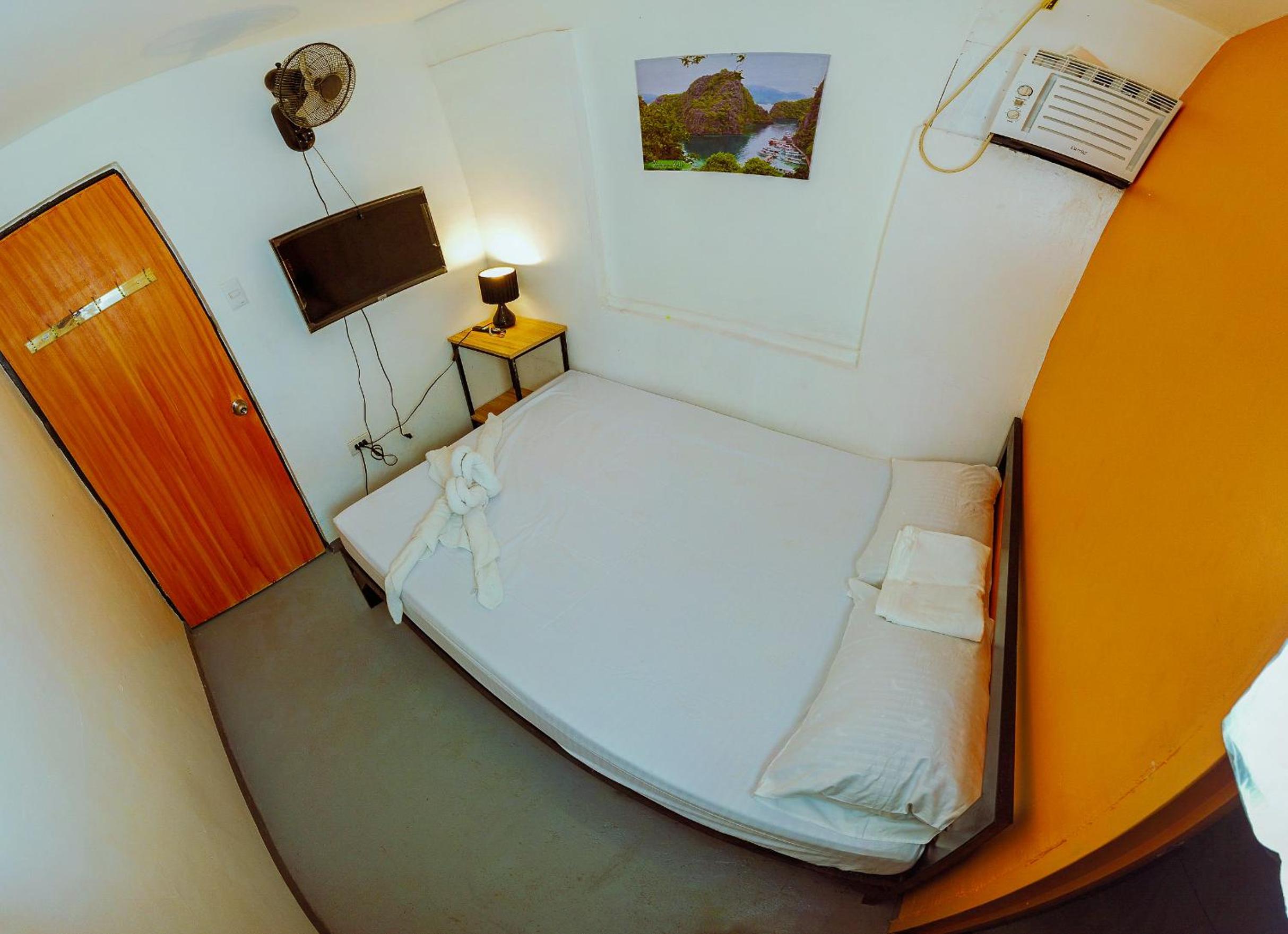 Adventourist Inn Coron