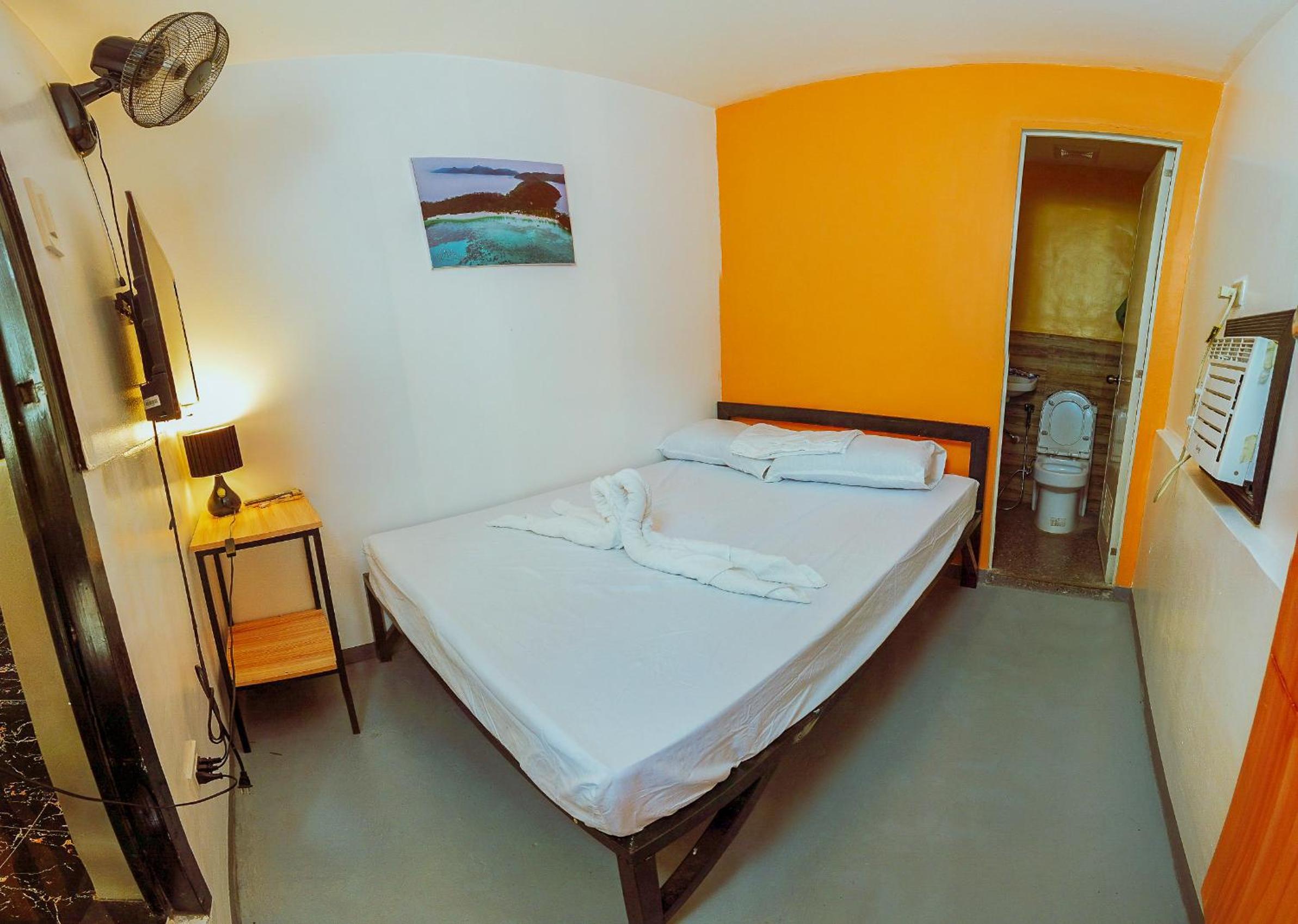 Adventourist Inn Coron