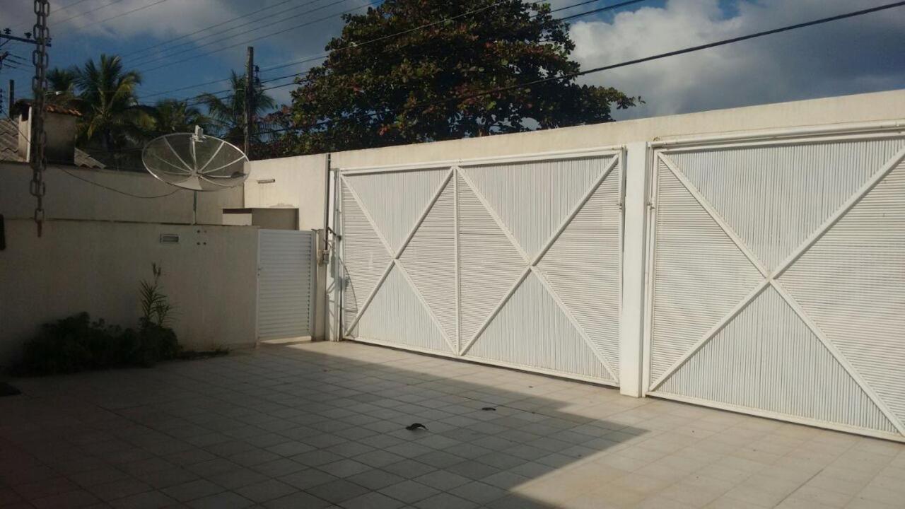 Pe na areia
