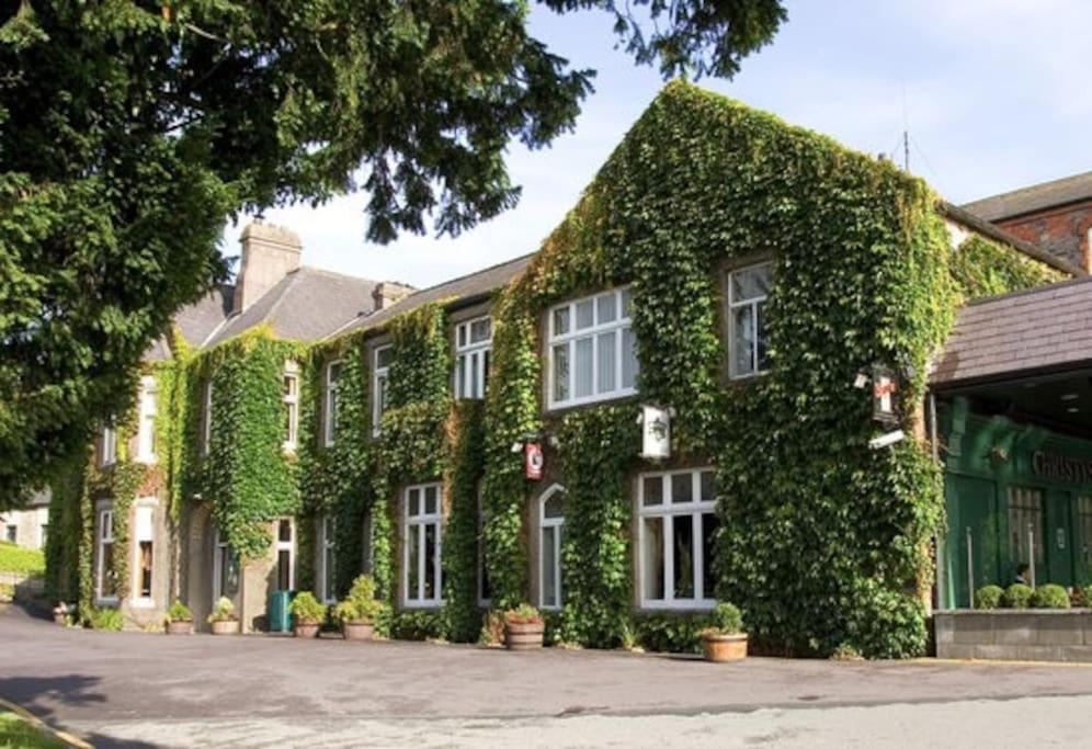 Foxhollow House