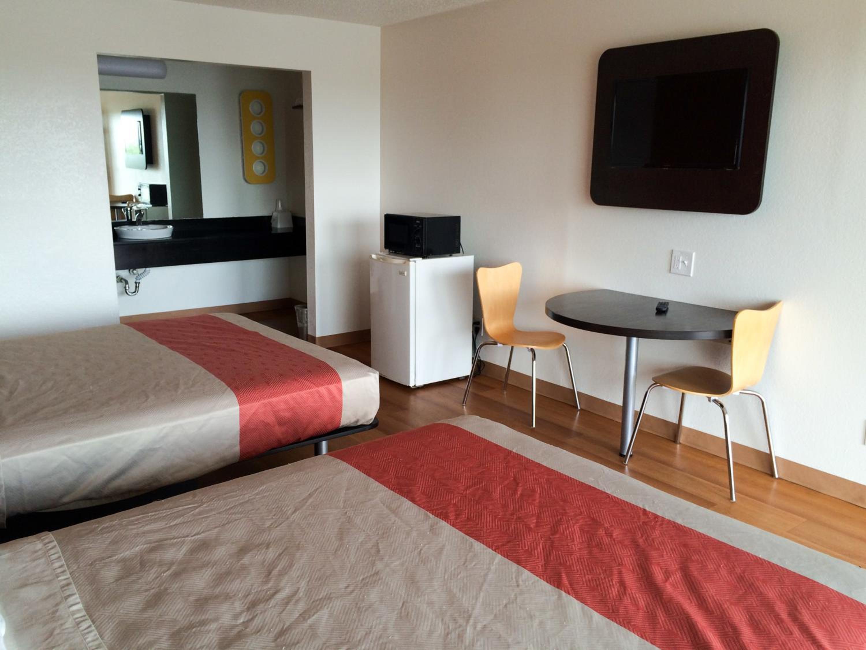 Motel 6-Waxahachie, TX
