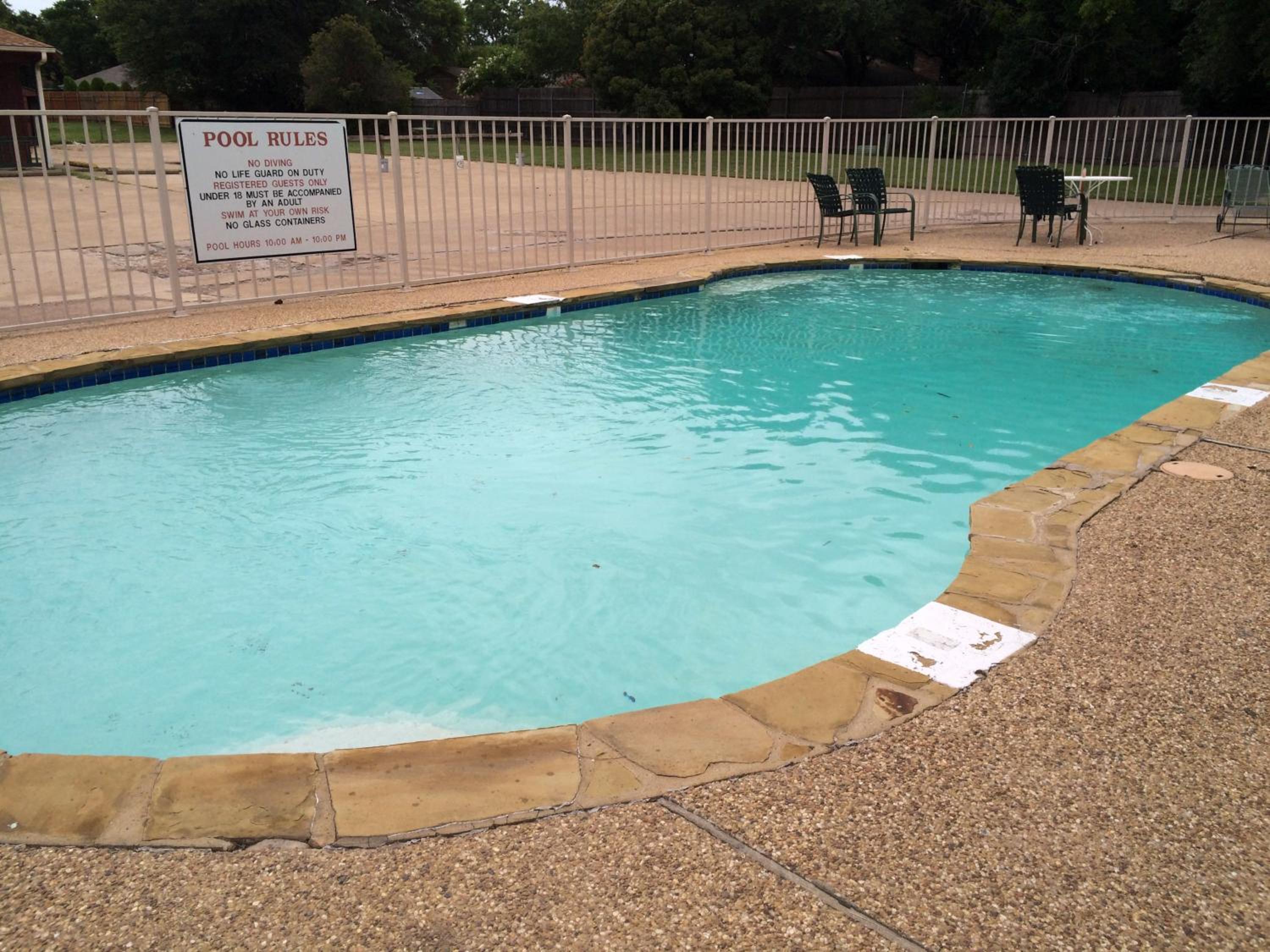 Motel 6-Waxahachie, TX