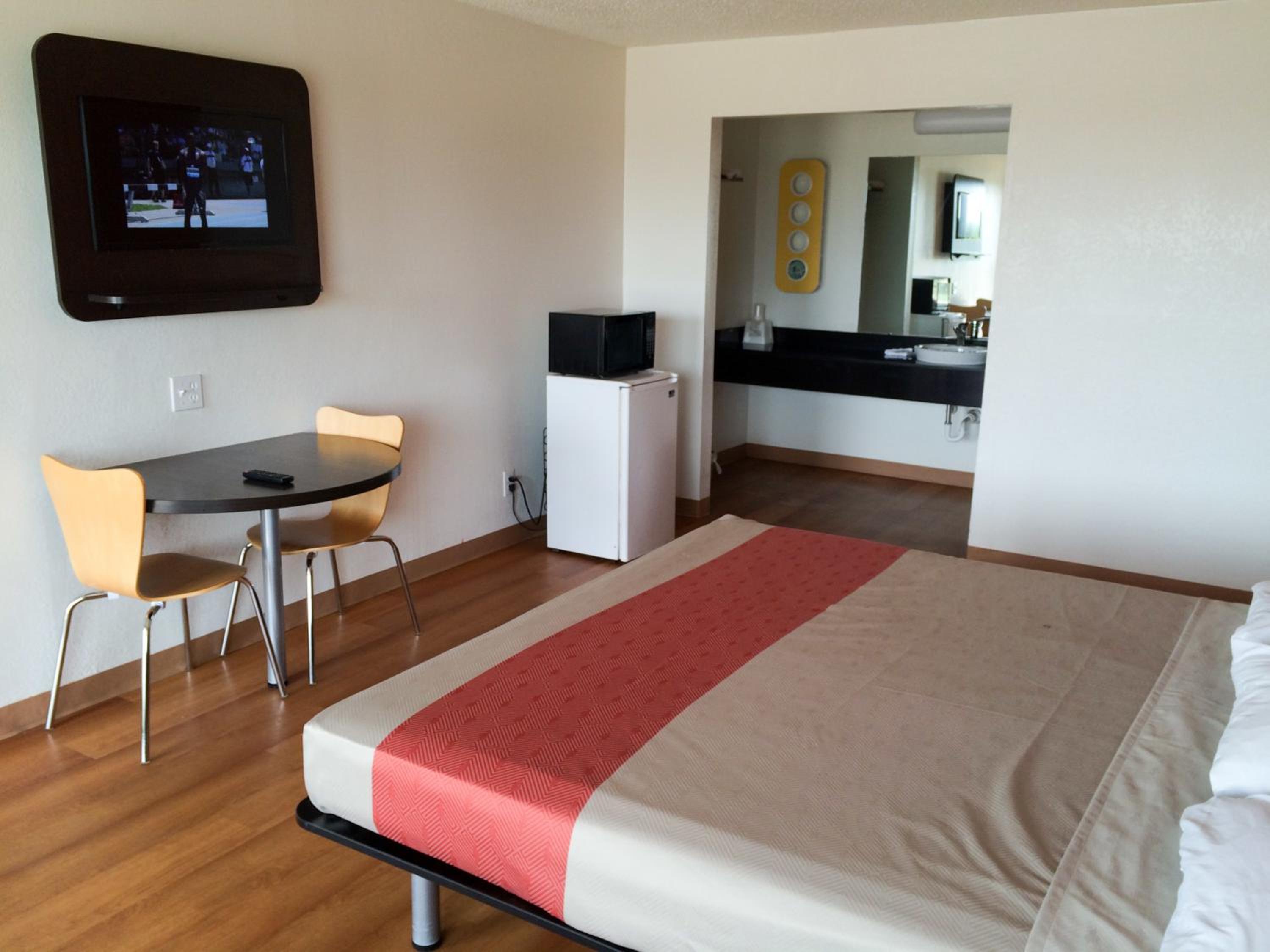 Motel 6-Waxahachie, TX