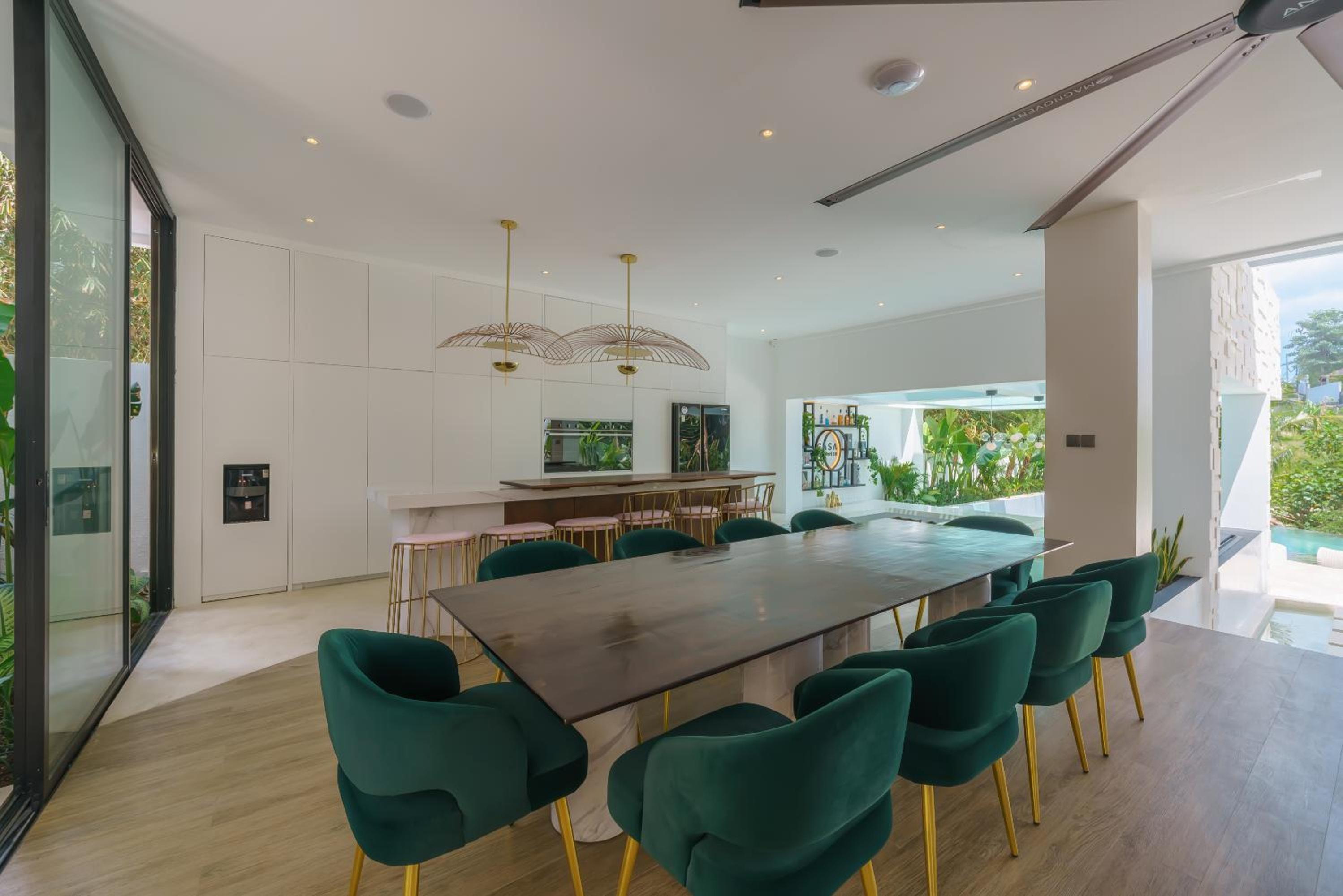 Casa Infinito - Resort Style 8 Bedroom Villa in Canggu view 2