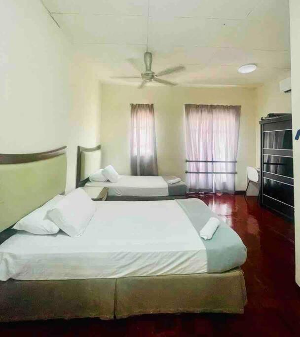 Landed 3BR near Bangi Wonderland - Wi-Fi, Netflix photo 6