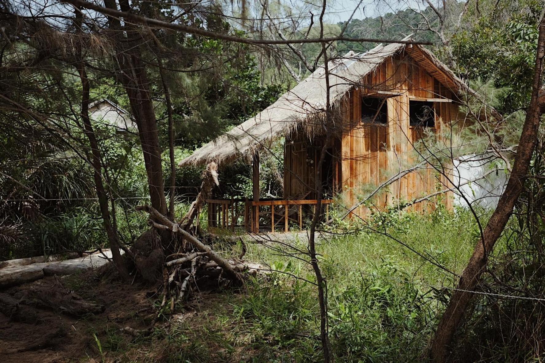Robinson Bungalows