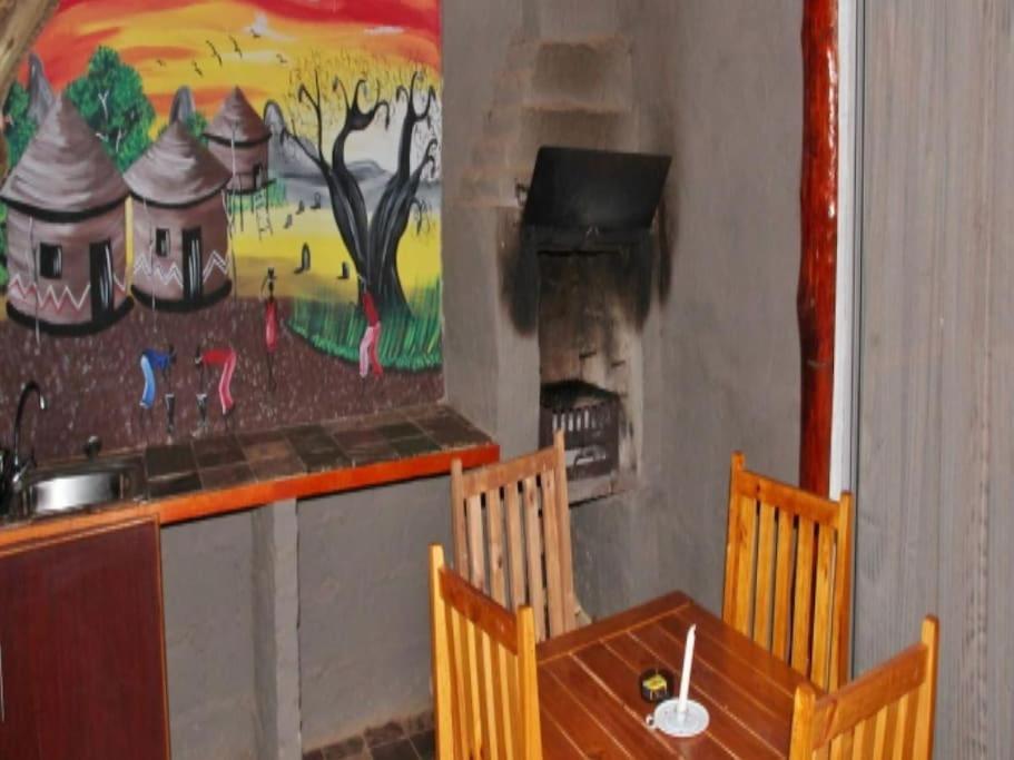 Emahlathini Guest Farm