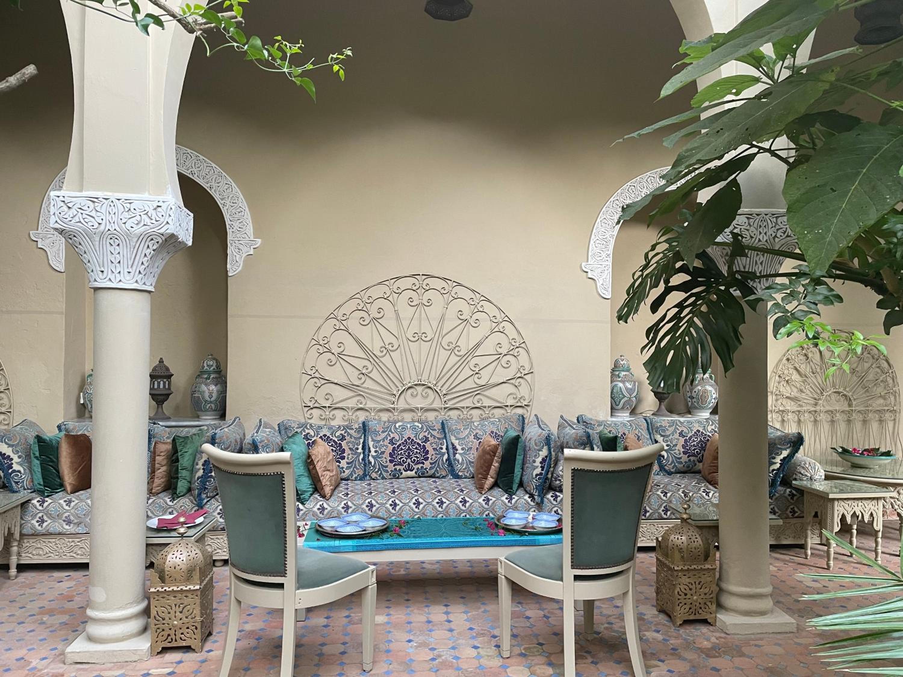 lounge