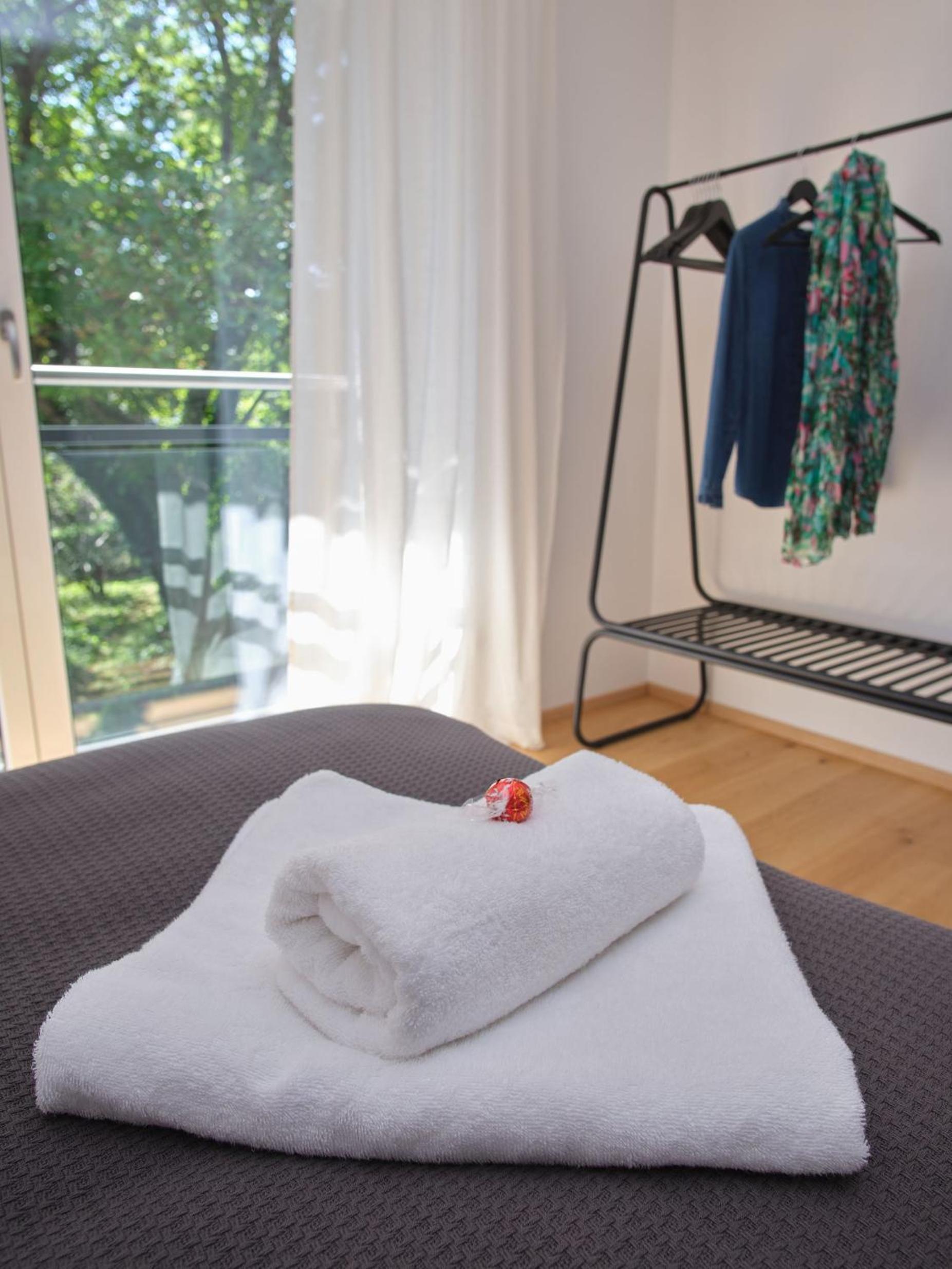 NXT LIV I Kliniknah I 120qm mit Balkon I Nah zu Seen & Berge