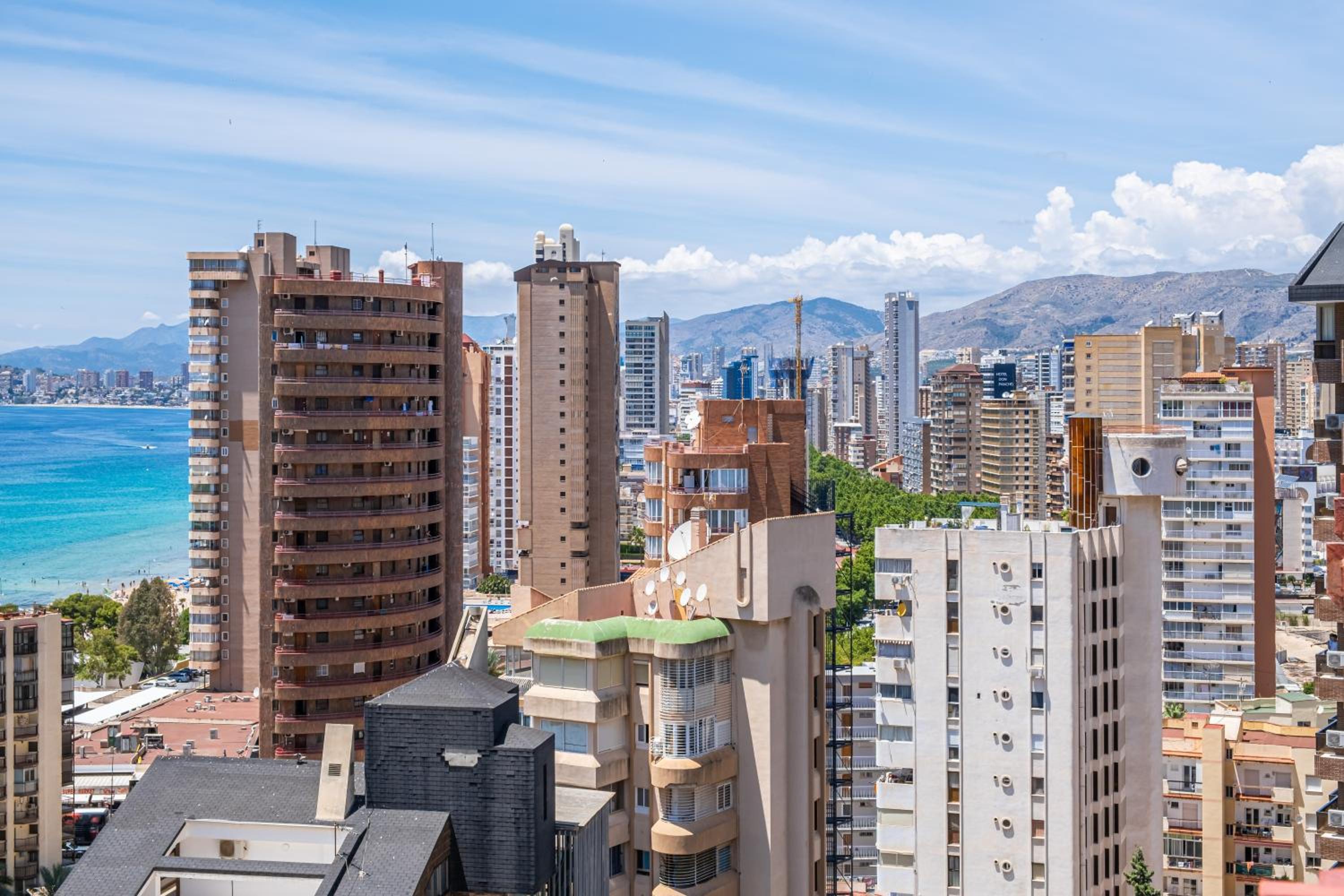Europa Center 12-B Apartment Levante Beach view 2