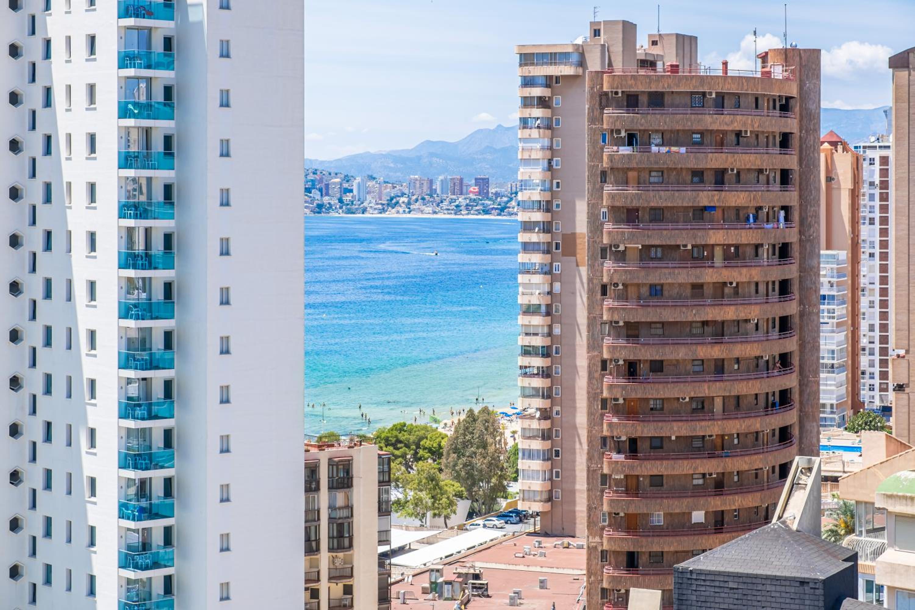 Europa Center 12-B Apartment Levante Beach view 5