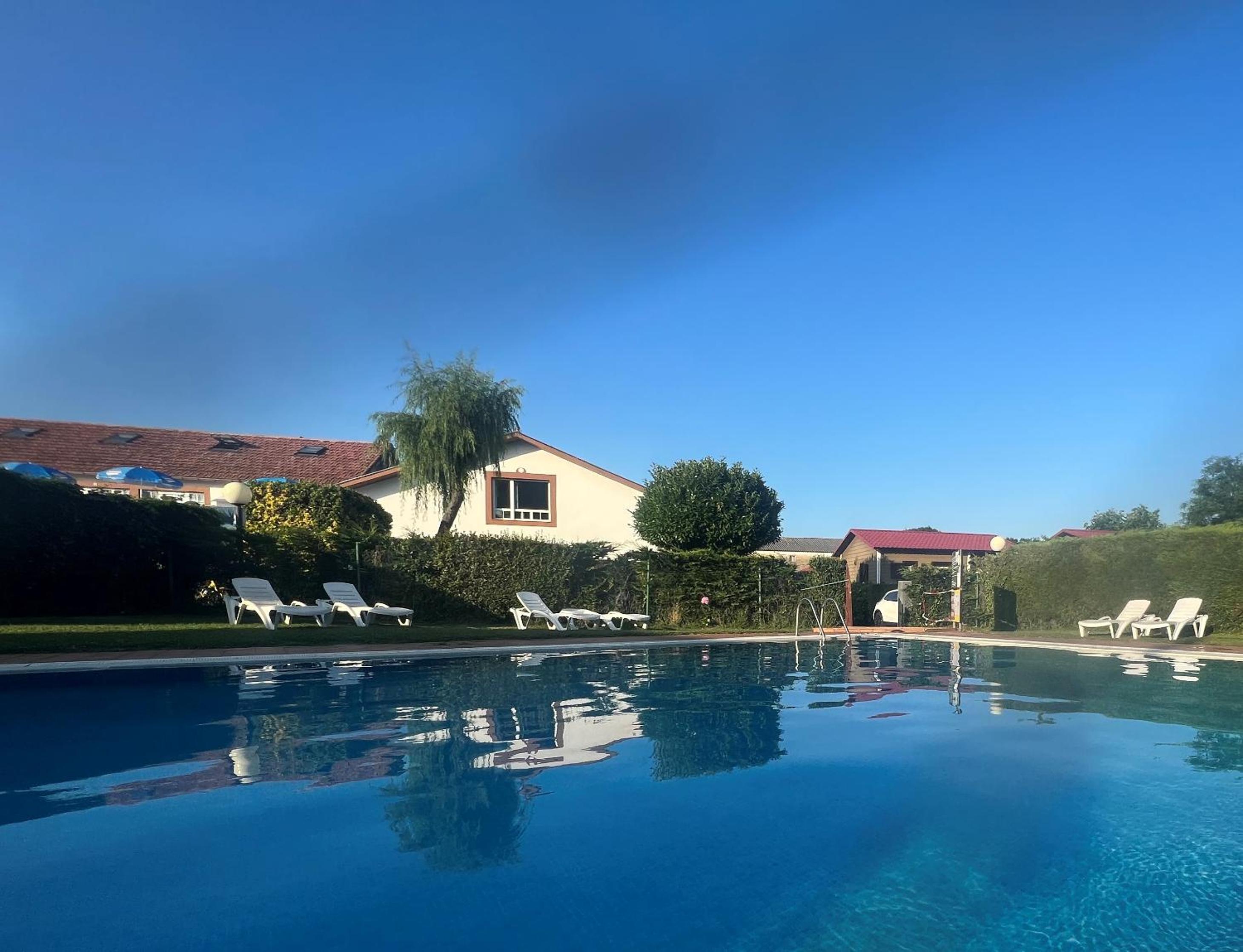 Hotel Complejo la Regalina - Image 1