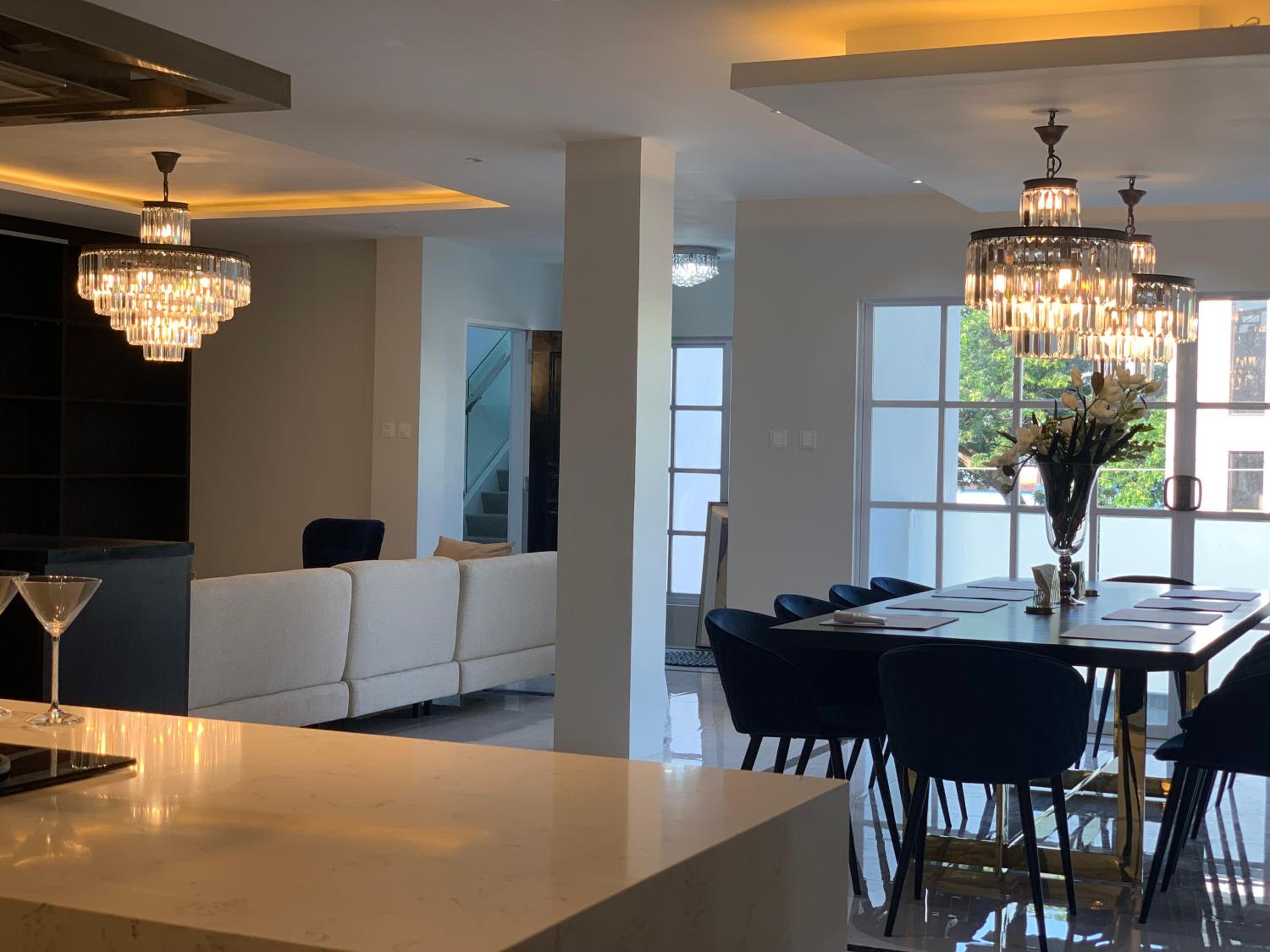 Luxury 4 Bedroom Apartment