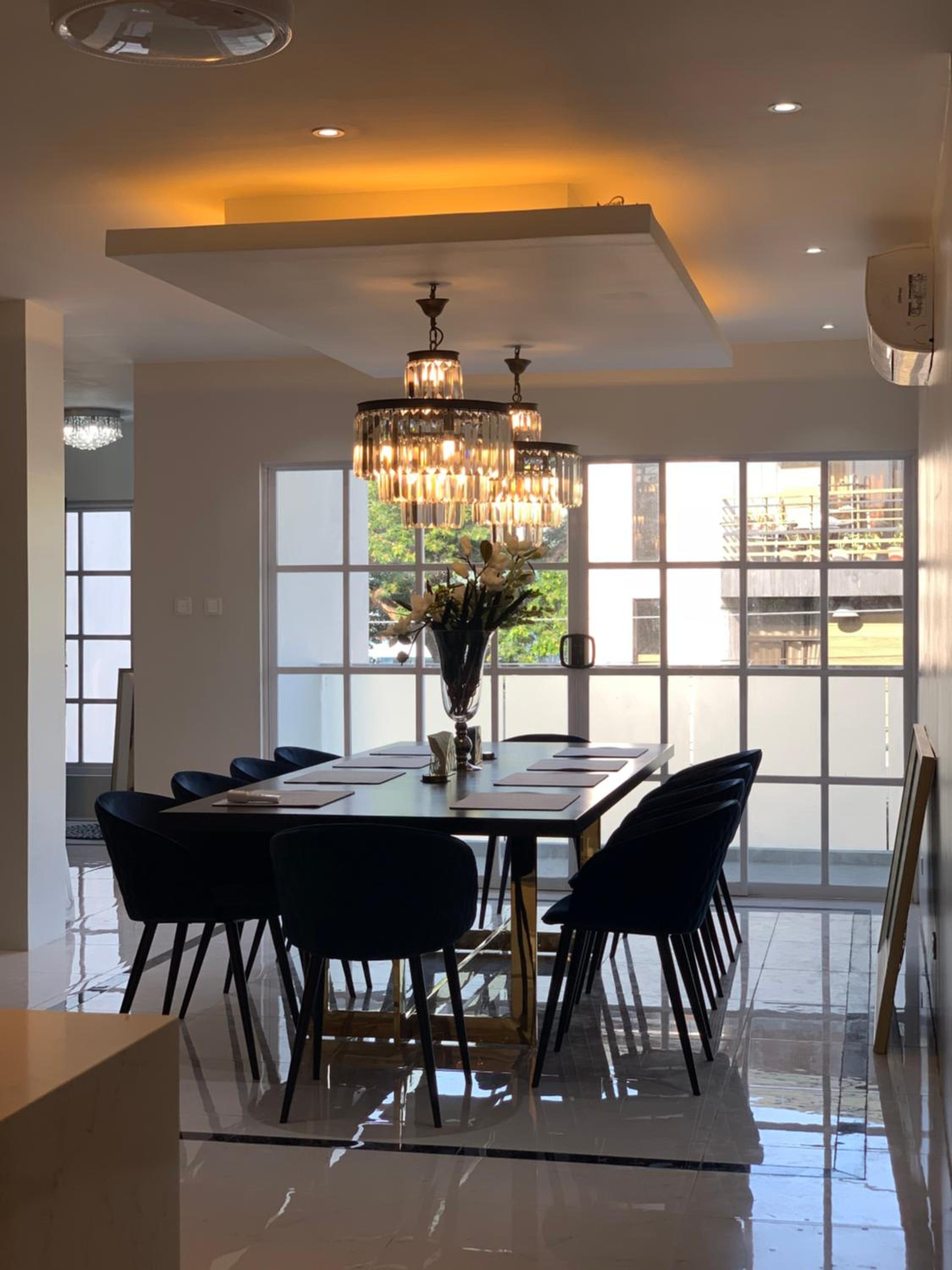 Luxury 4 Bedroom Apartment