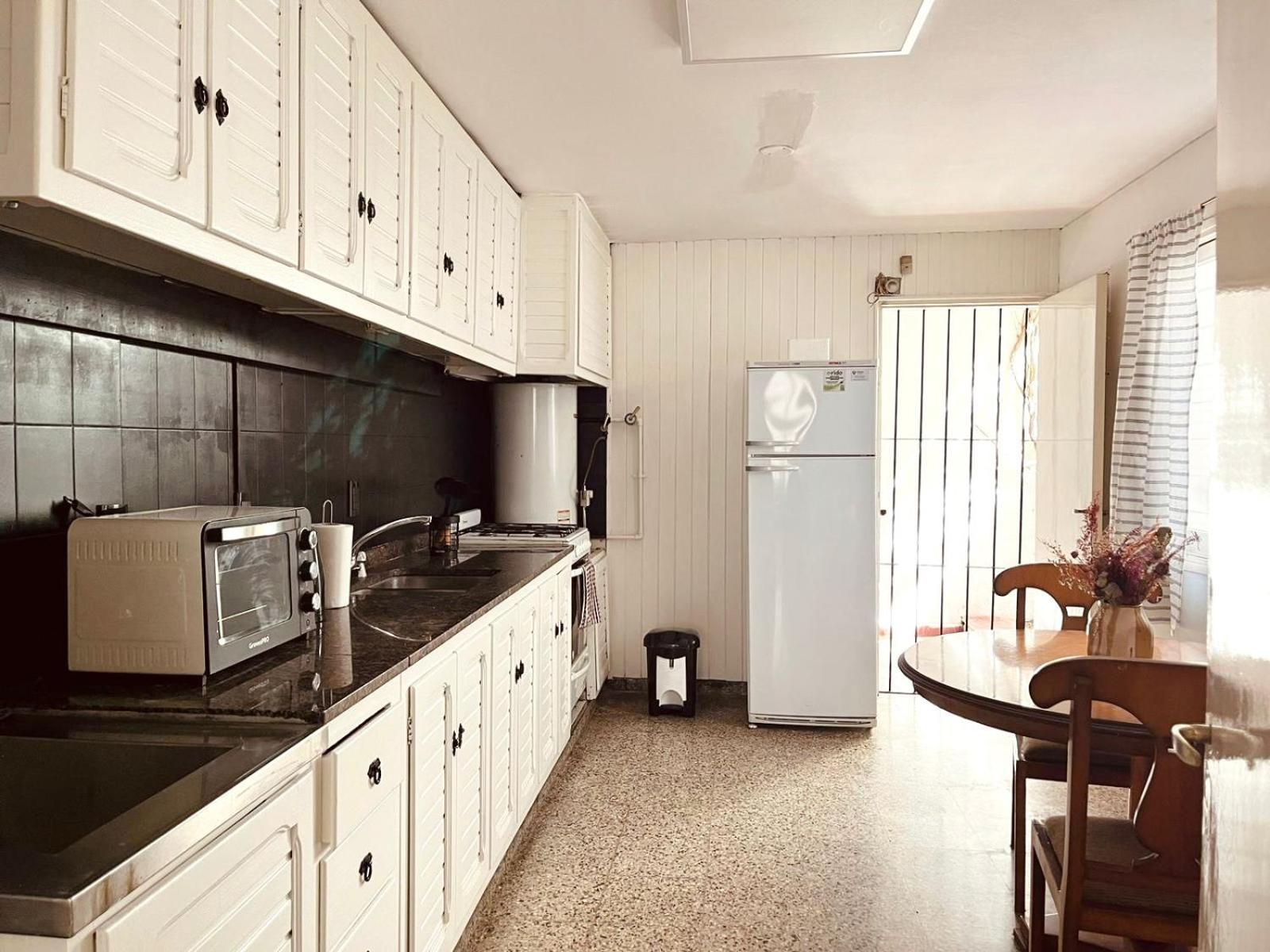 Linda y cómoda casa de tres habitaciones a metros del Parque General San Martín