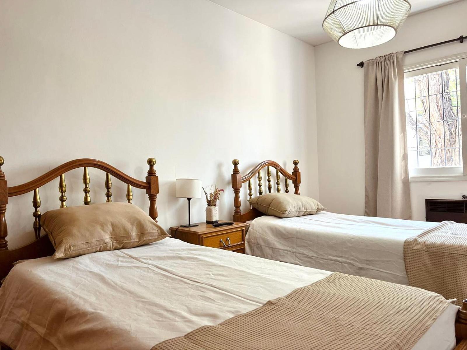 Linda y cómoda casa de tres habitaciones a metros del Parque General San Martín