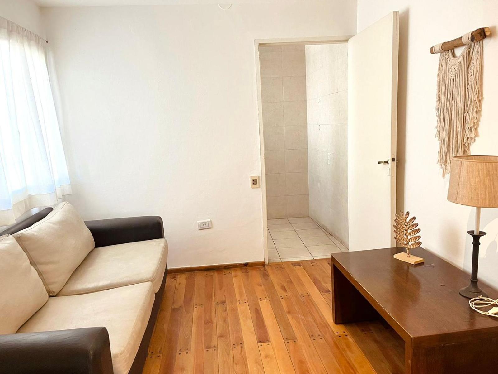 Linda y cómoda casa de tres habitaciones a metros del Parque General San Martín