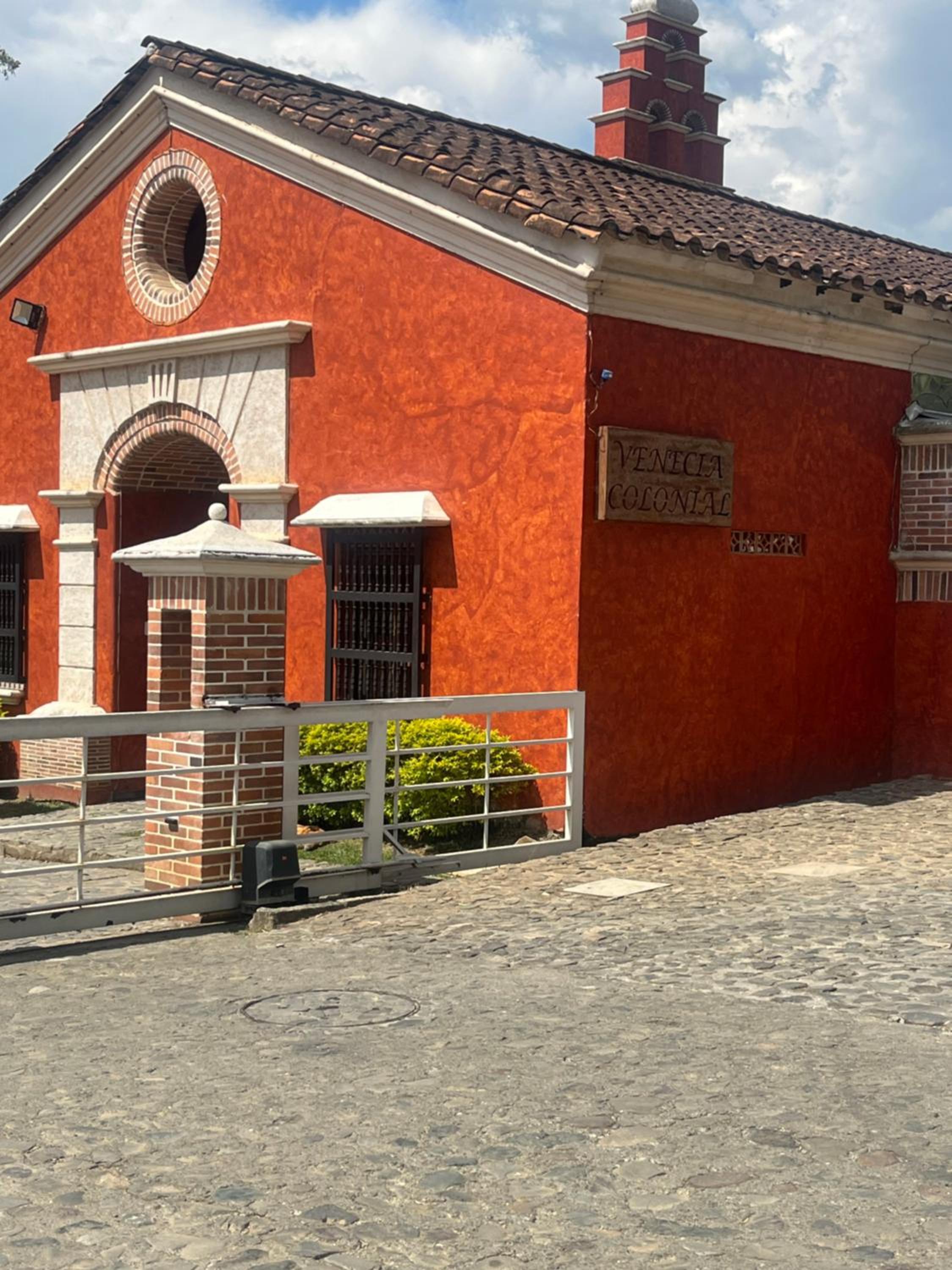 Villa Venecia Colonial
