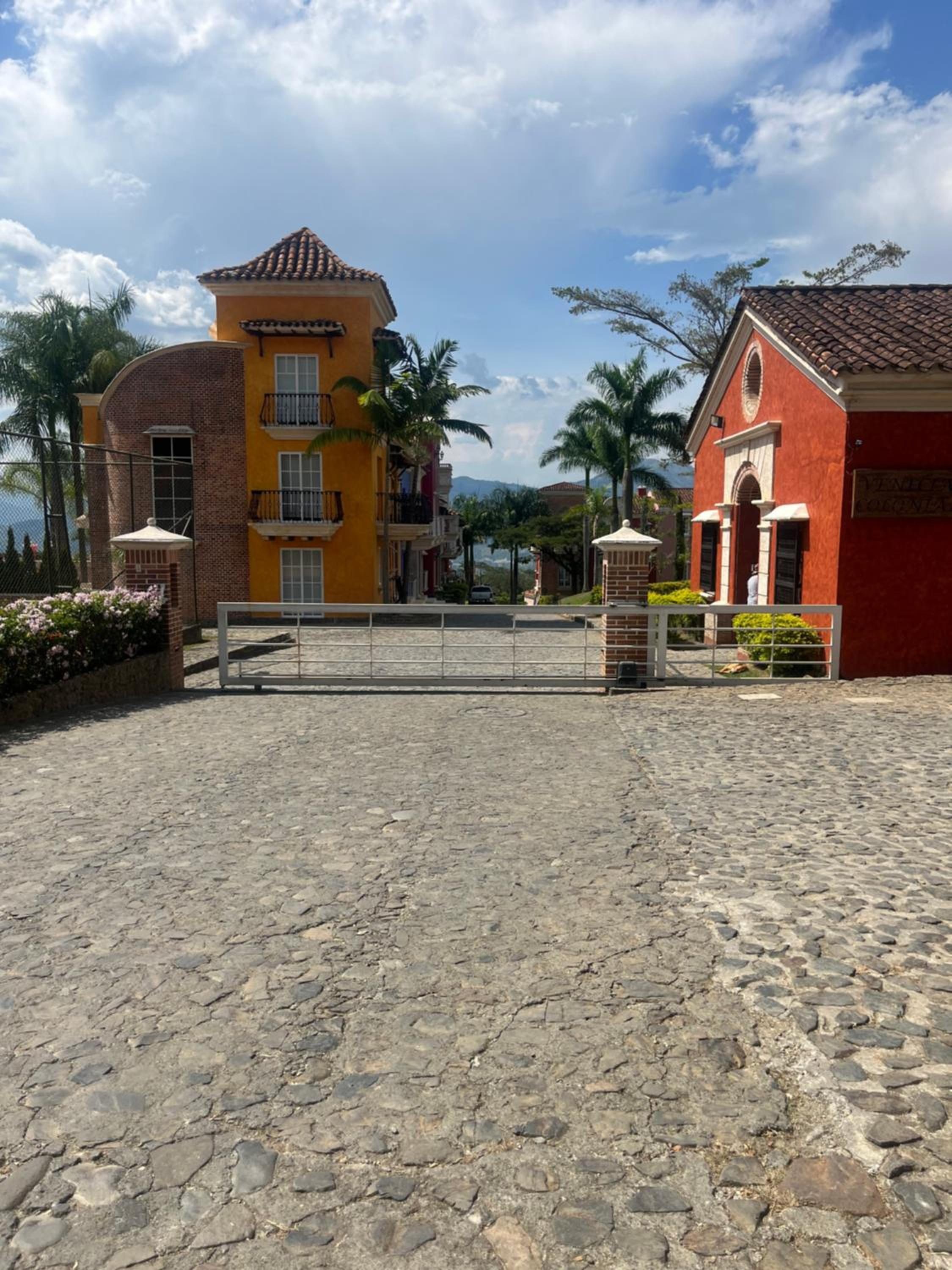Villa Venecia Colonial
