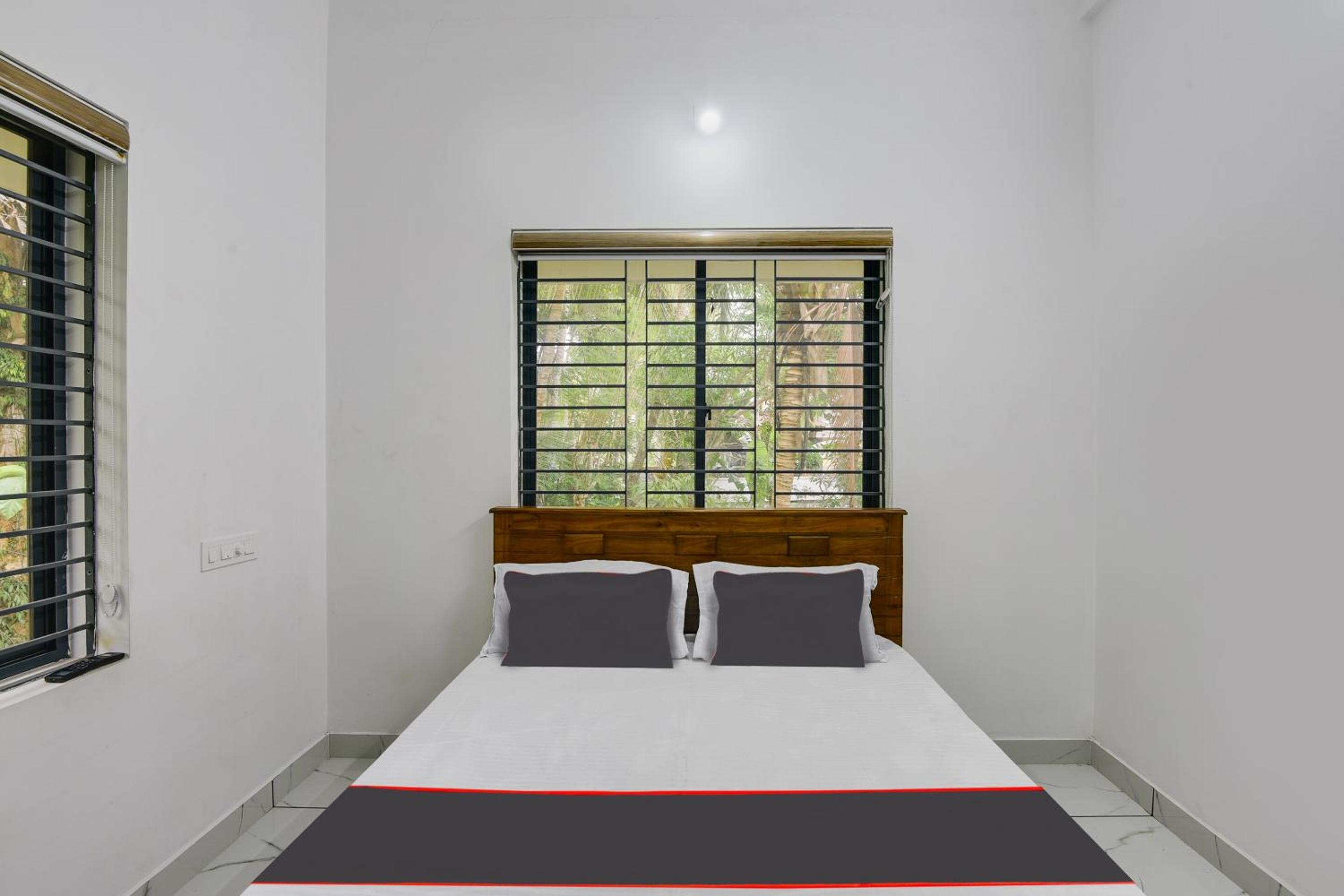 Collection O Deluxe Residency