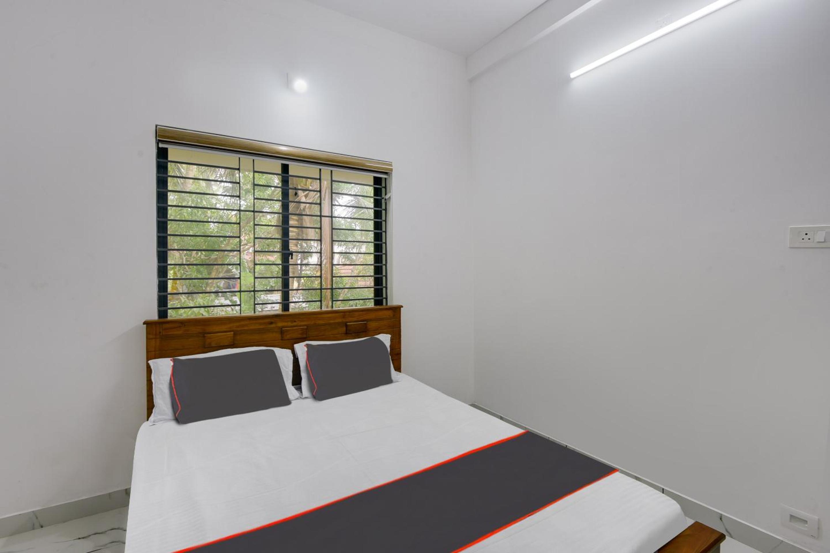 Collection O Deluxe Residency