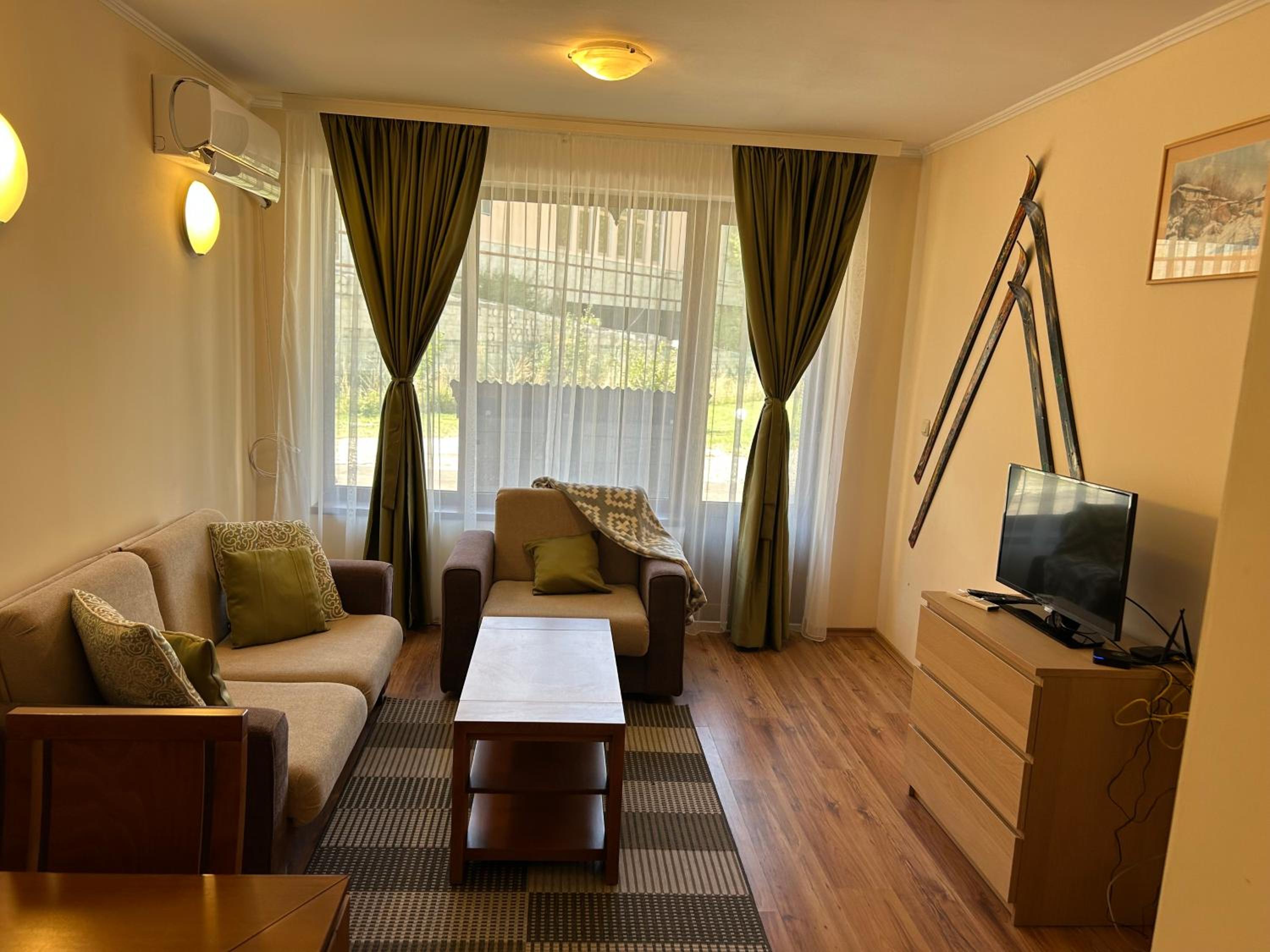 Charming apartmnet near Gondola and Bar street view 3