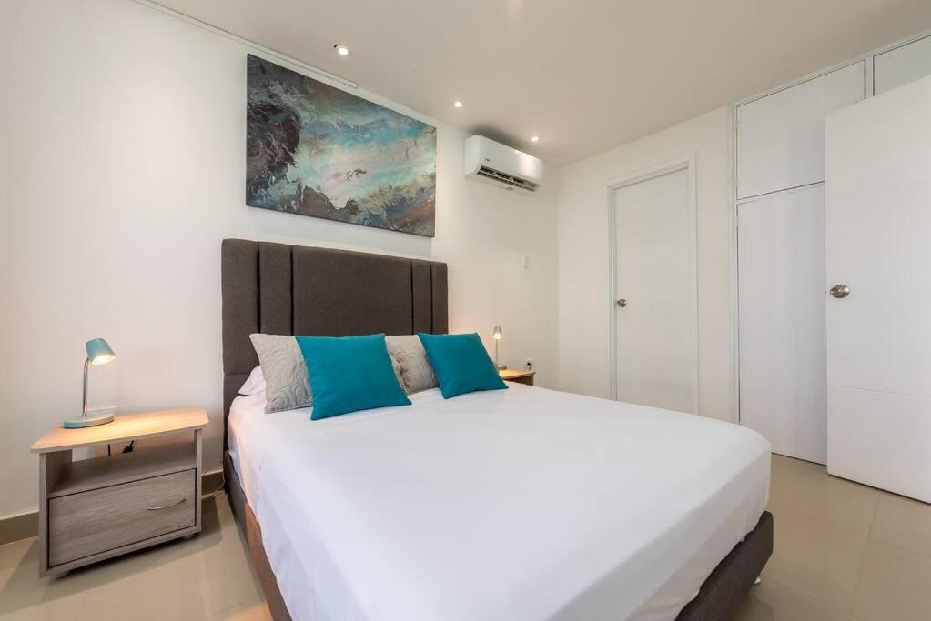 Condo with sea view and wonderfull sunsets