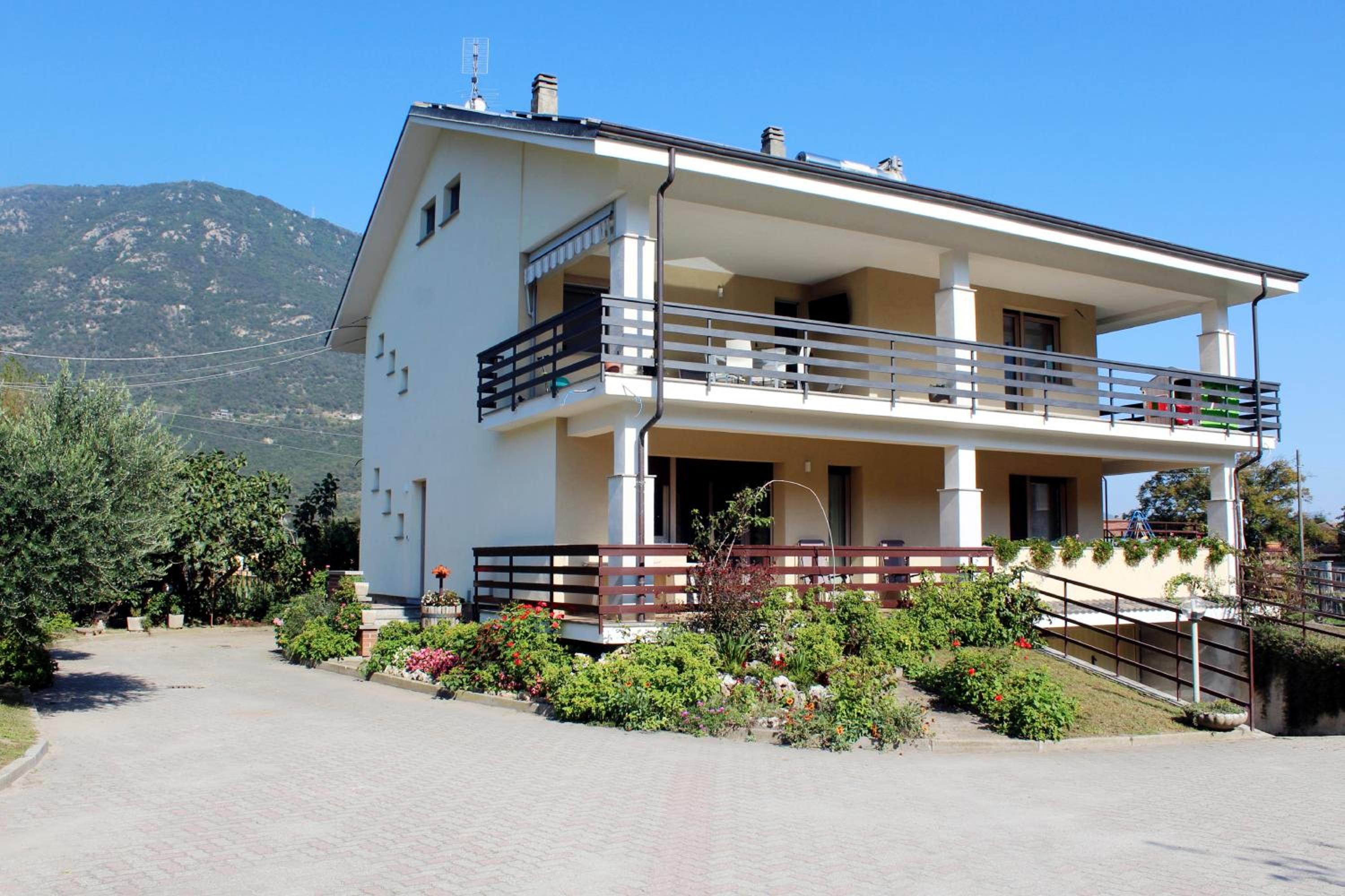 Fior di Loto Apartment view 4