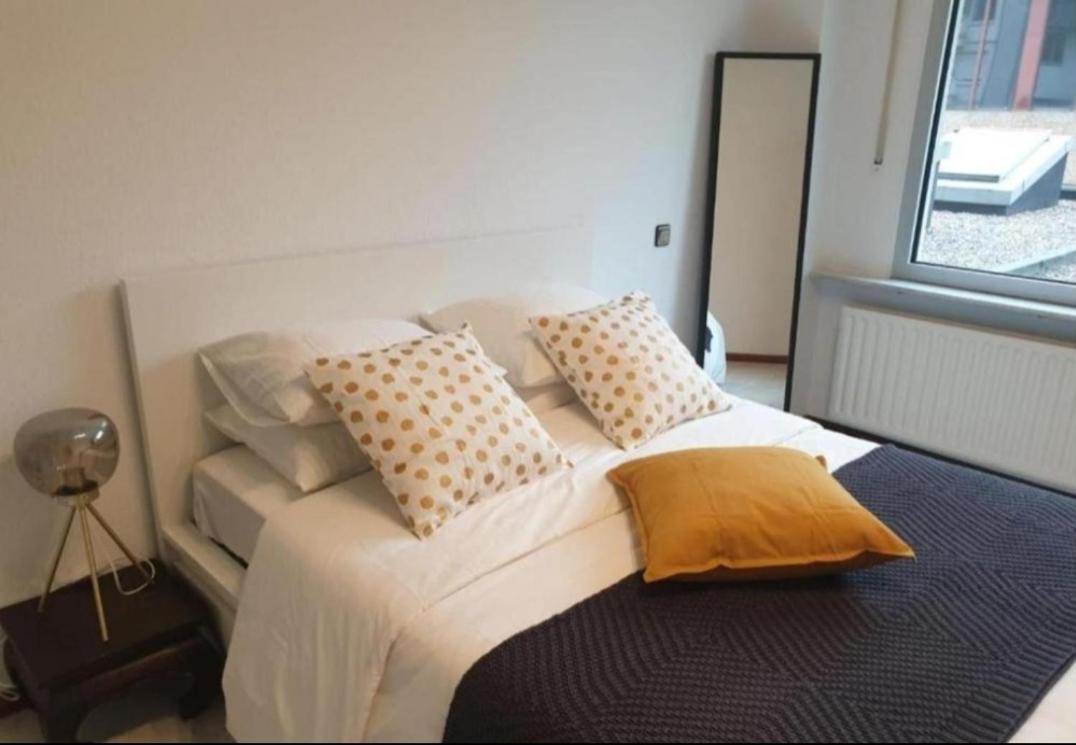 City Center Cosy Three Beds view 2