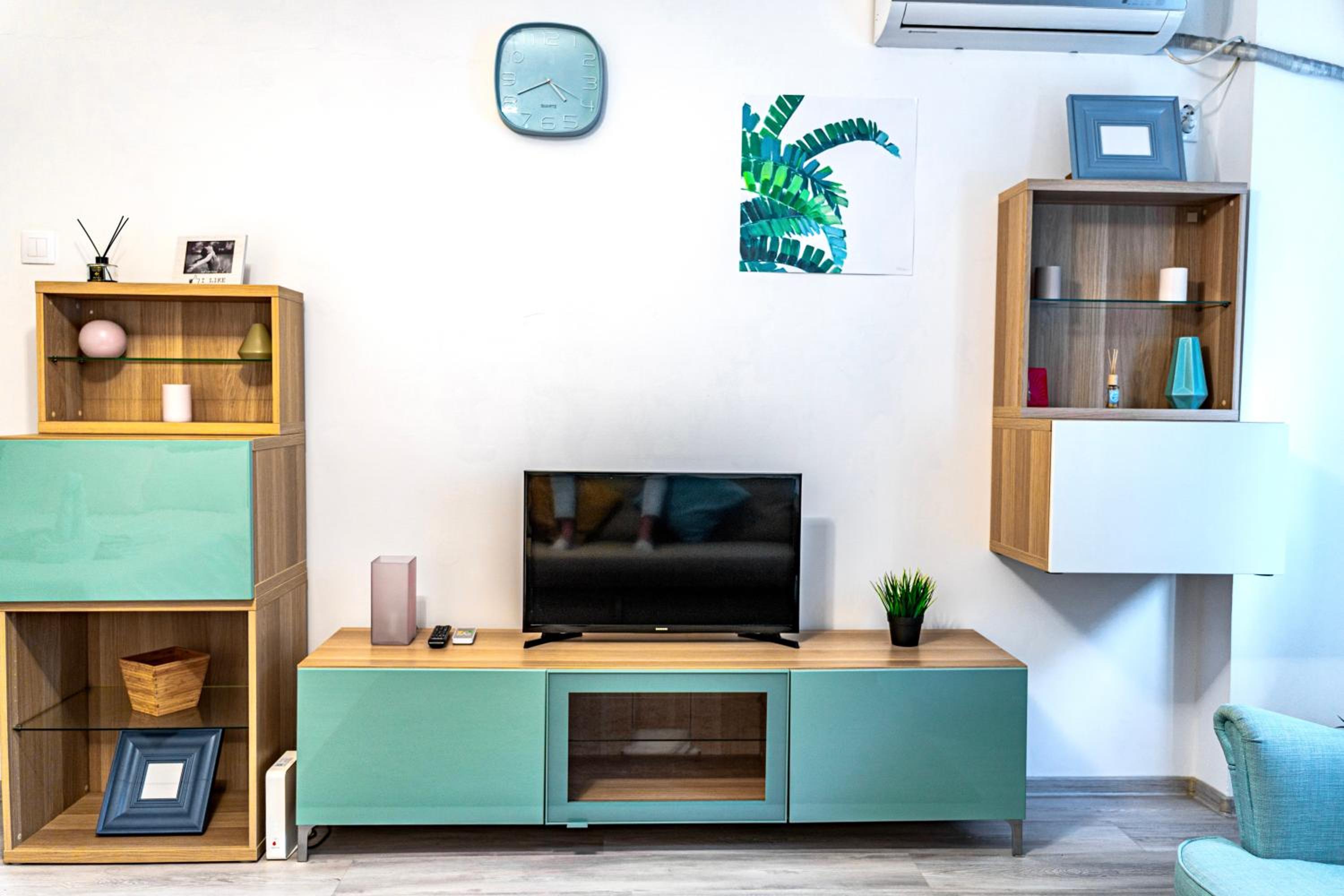 Hacienda Arhitectura - City Center Modern Studio view 4