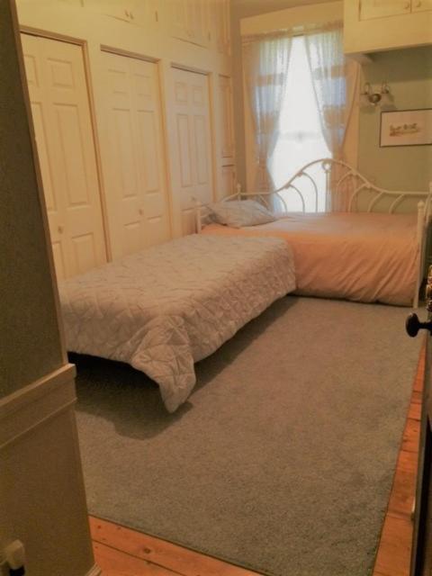 Rutland Vacations - Antique Mansion B  B - Property Image 24