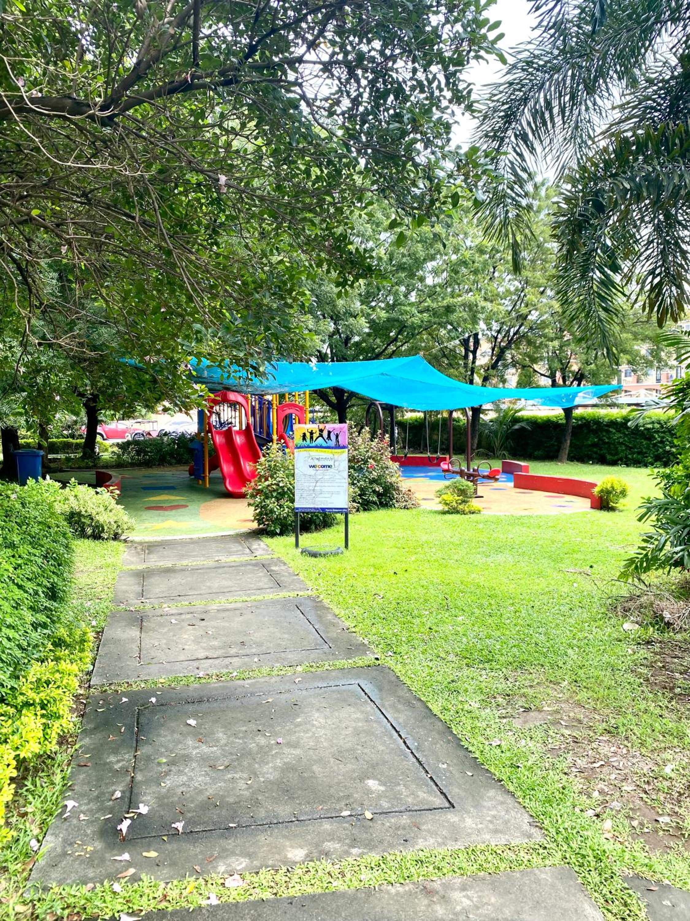 RK Maisson Roiyale Pasig view 2