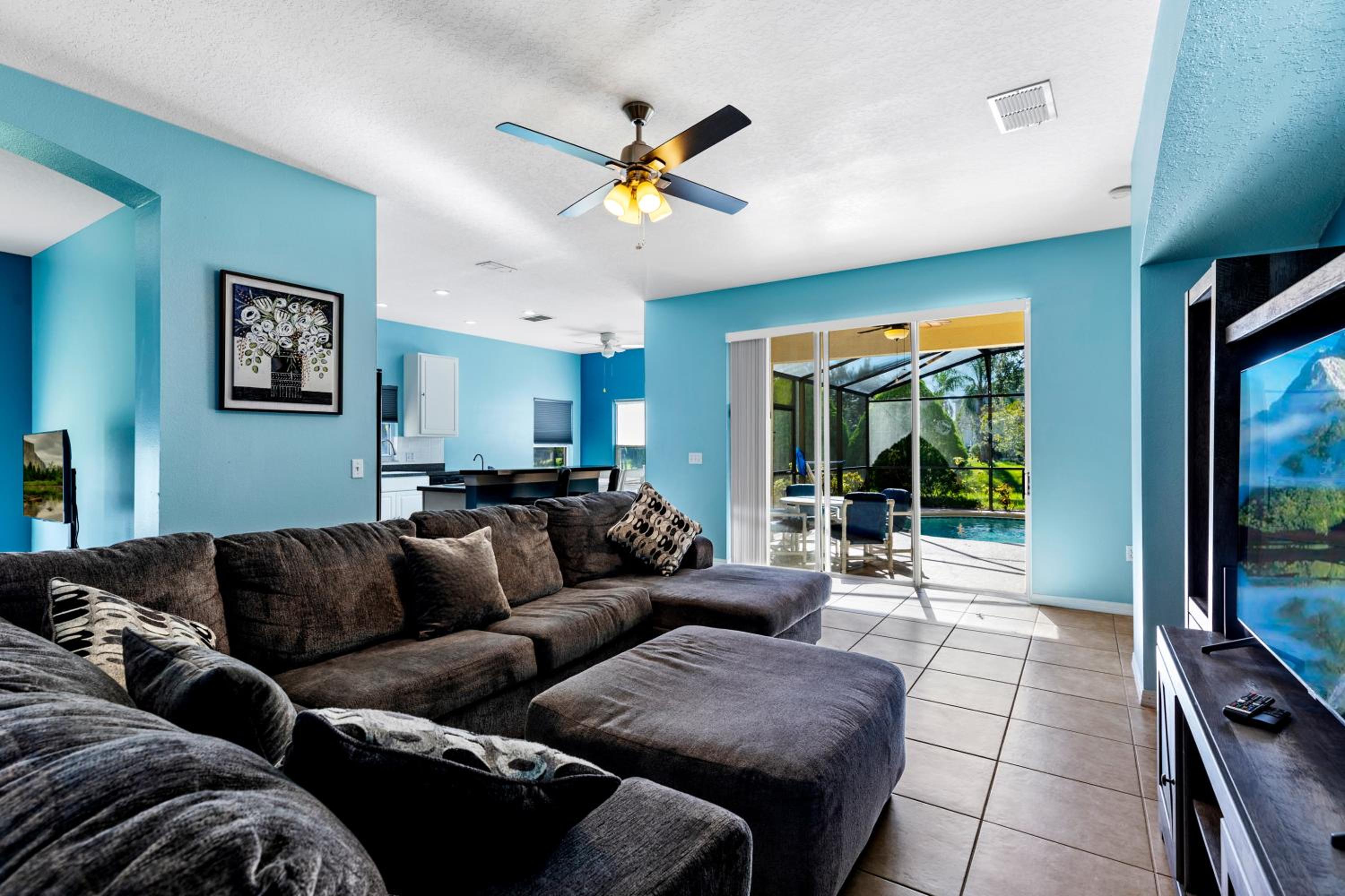 Sunny Private Pool with Nature View to Rear - Quiet Community - Nr Disney view 4