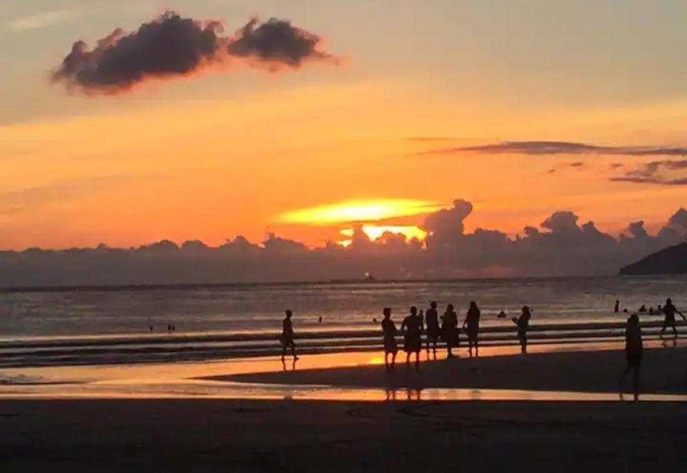 Bela's Suítes- 60 m da praia de Barequeçaba
