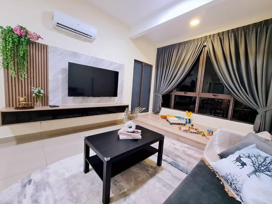 NEW! Bali 4-8pax Melaka Condo@Peaceful Dream House photo 4