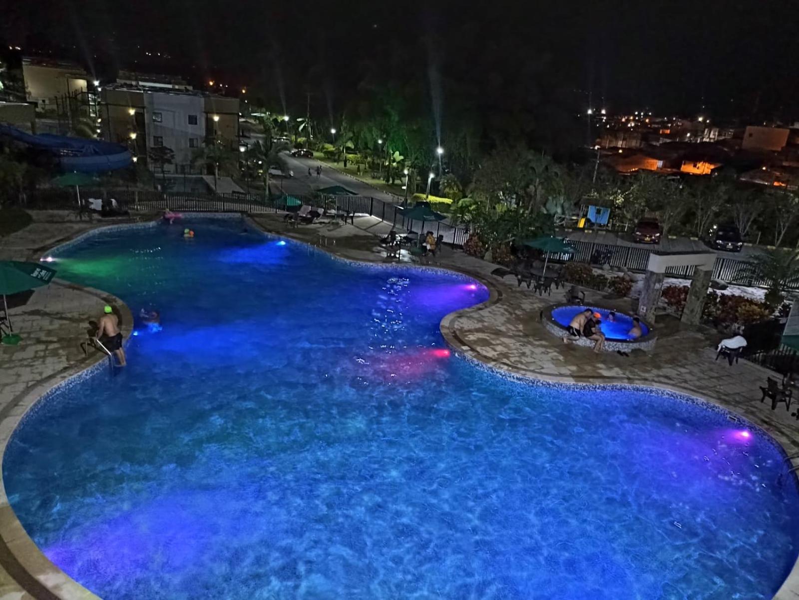 Apartasol Amor y Café, Reserva de la Colina
